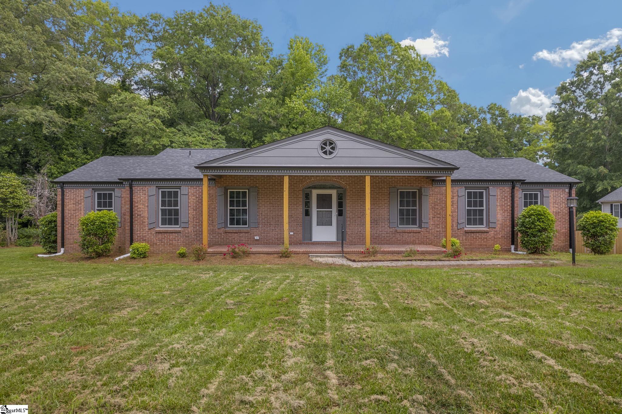 104 Arrowood Lane, Laurens SC 29360