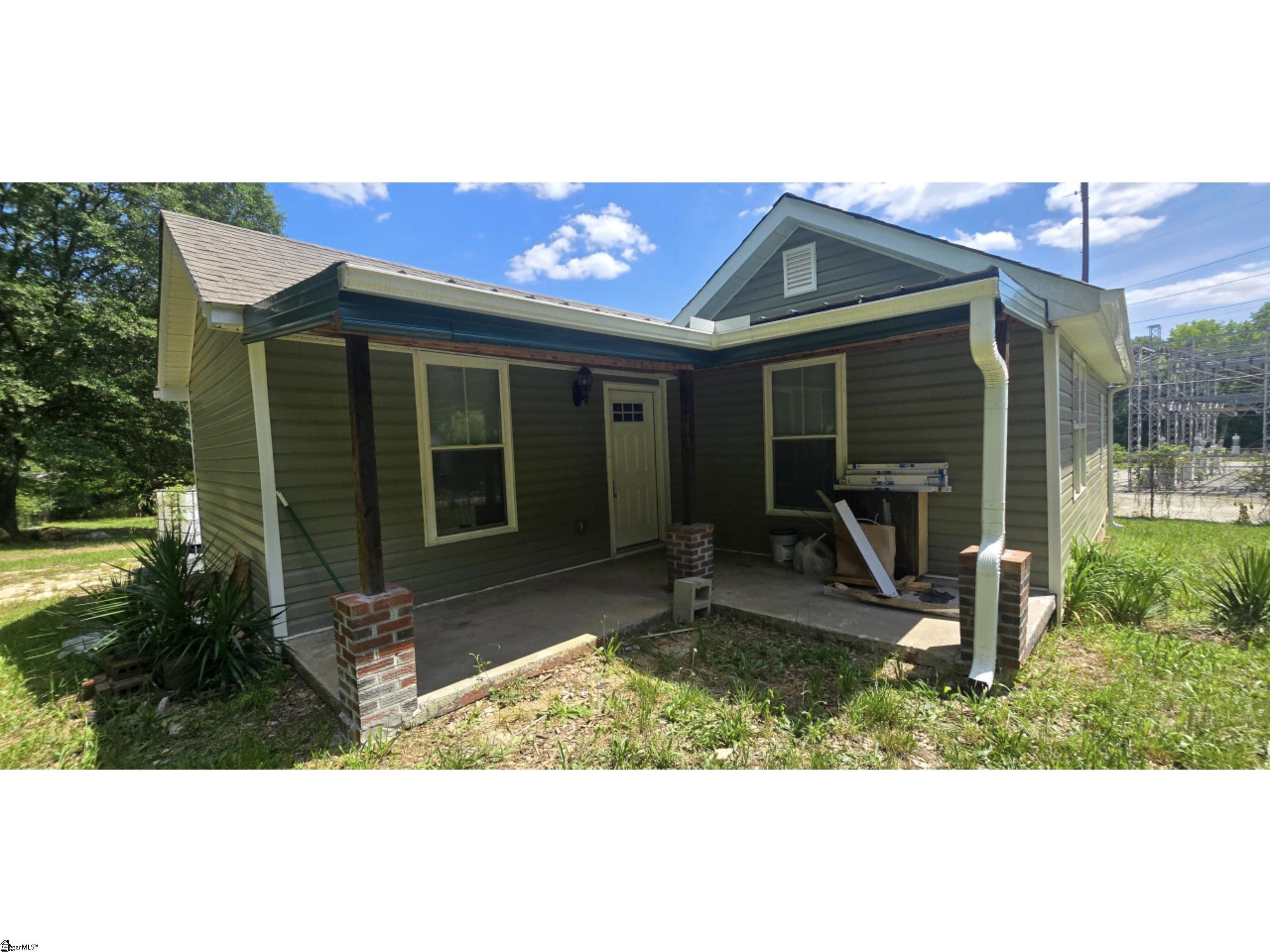 407 Augusta Street, Laurens SC 29360