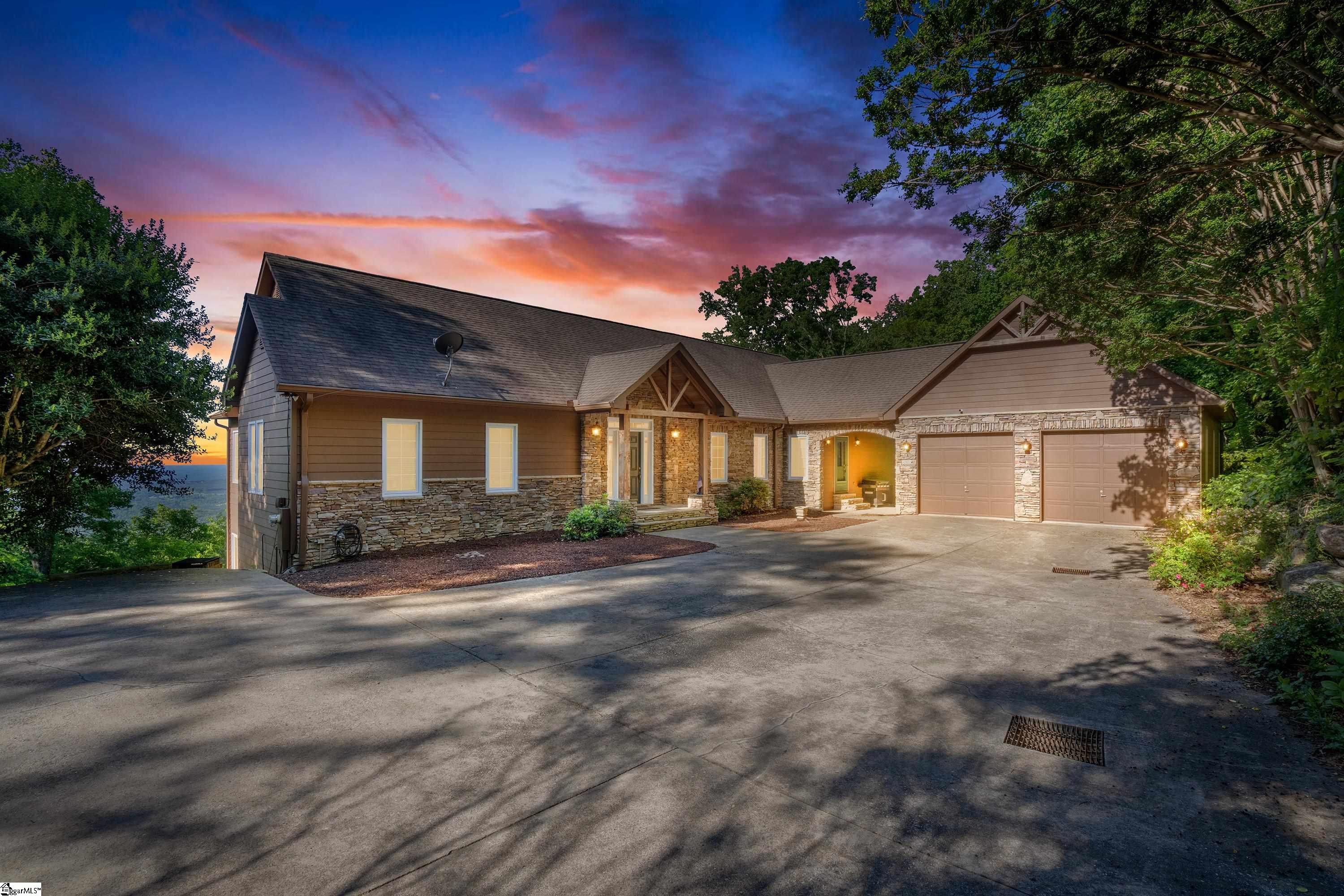 190 Raven Road, Landrum SC 29356