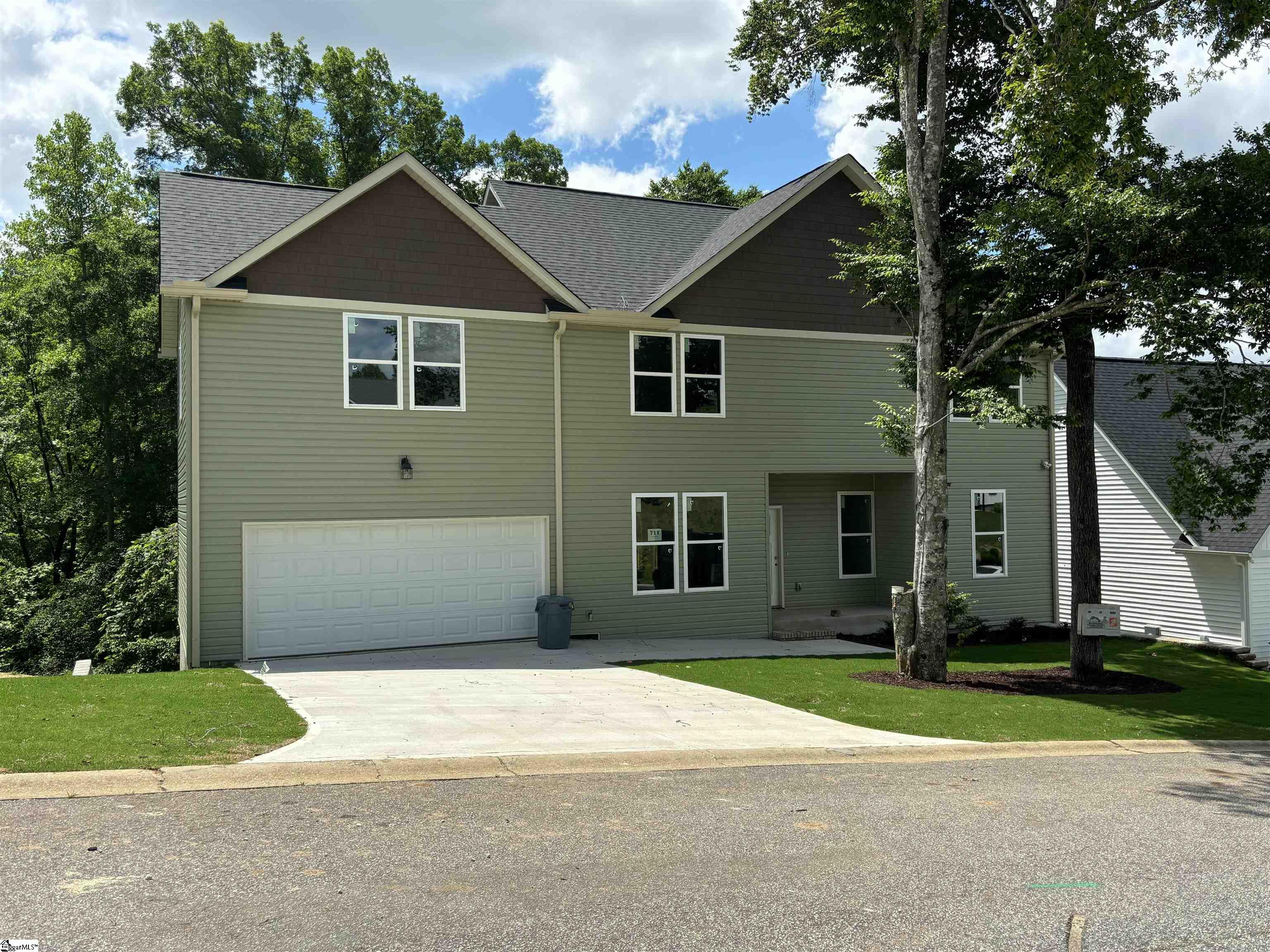 711 Rockcliff Street, Greenville SC 29617