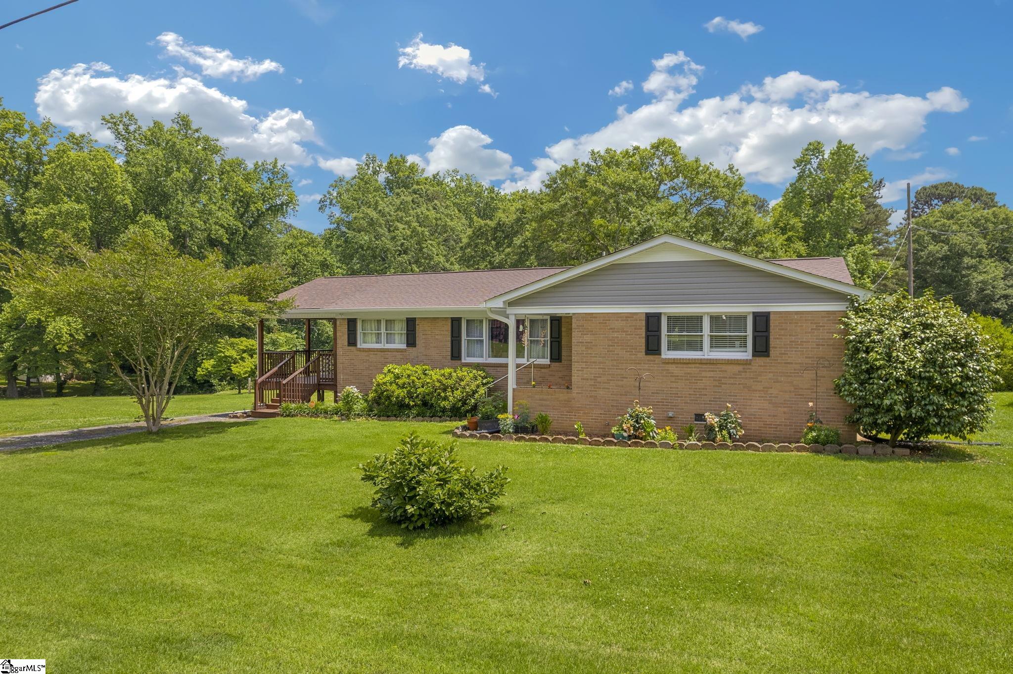 123 Pleasant Meadows Drive, Gaffney SC 29341