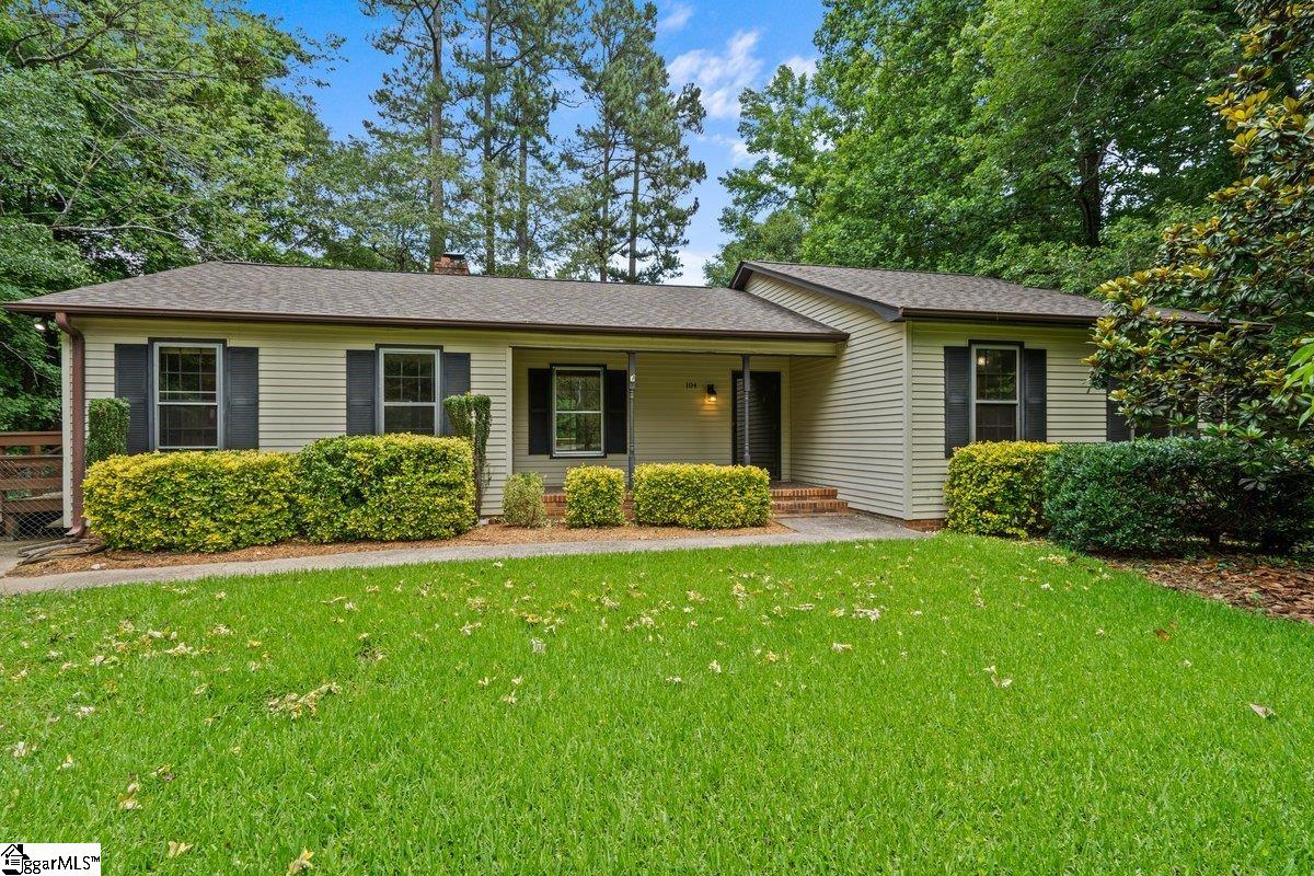104 Brandon Court, Simpsonville SC 29681