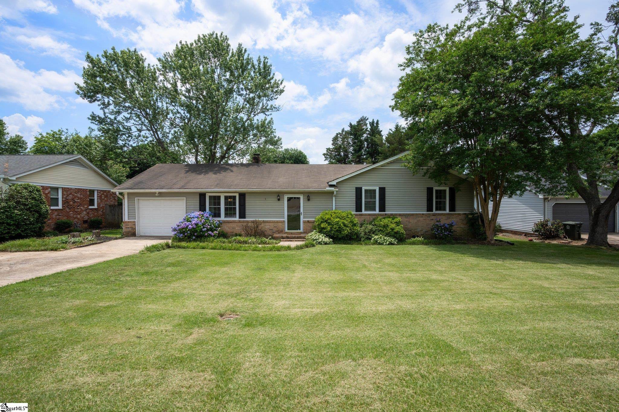 207 Richfield Terrace, Greer SC 29650