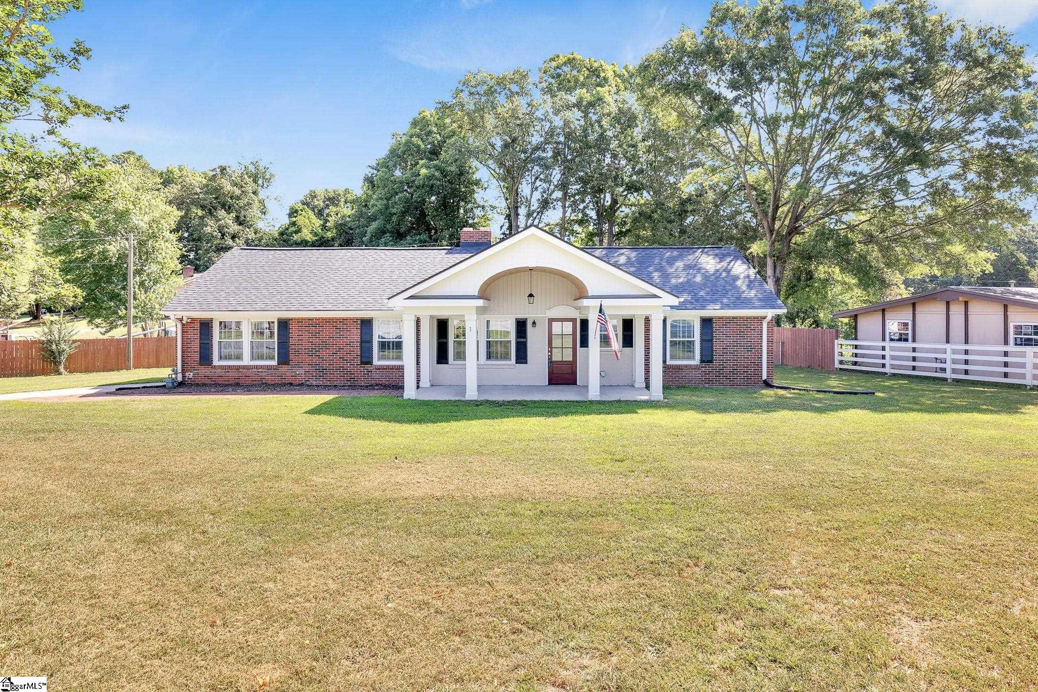 1 Kennedy Drive, Greenville SC 29605-3252