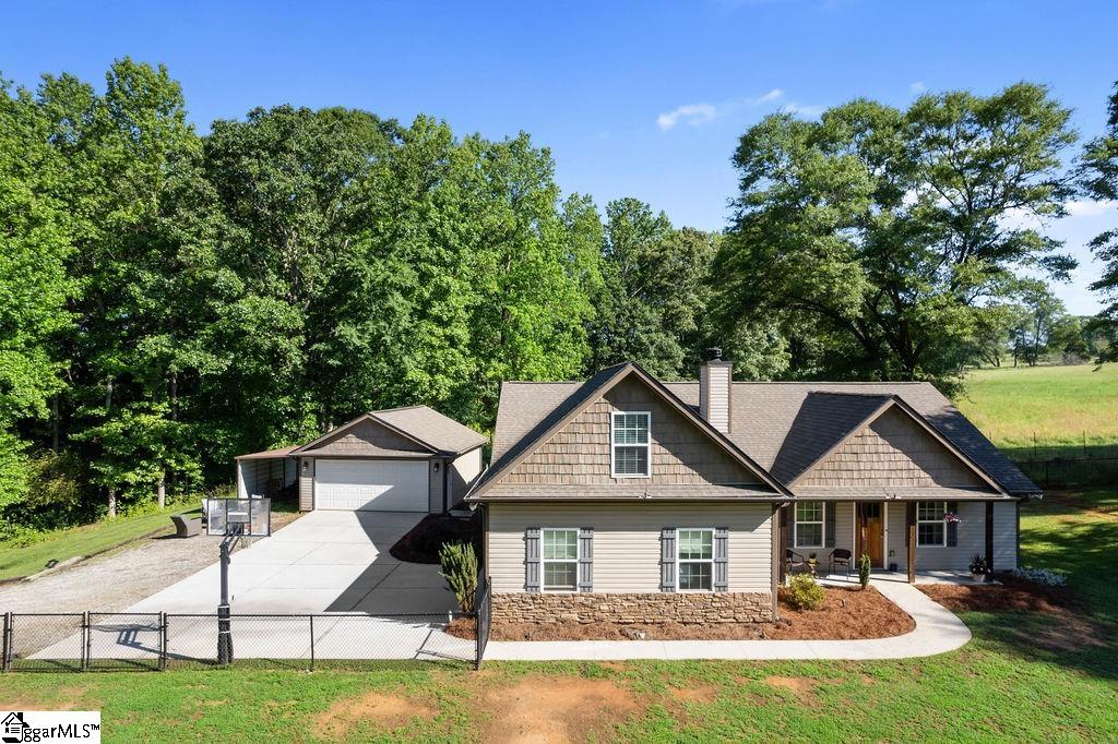 601 Wofford Road, Woodruff SC 29388