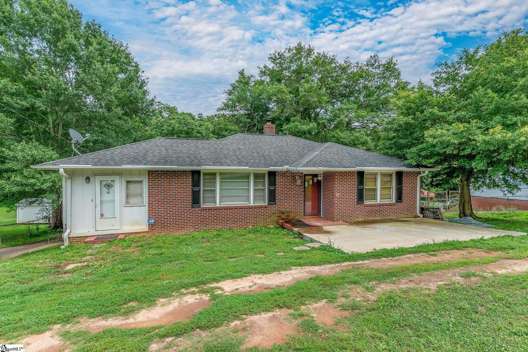 11 Maxie Avenue, Greenville SC 29611