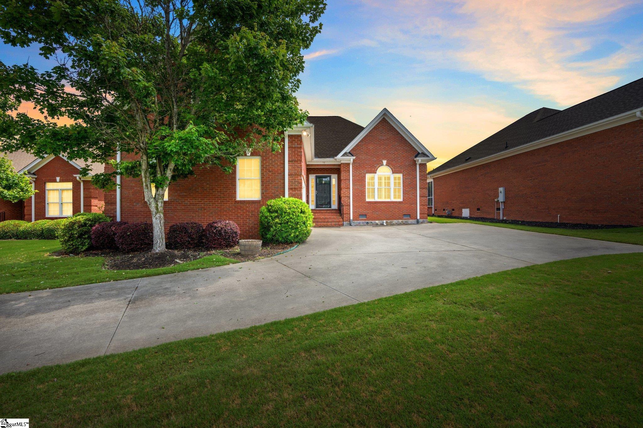 10 Hartsfield Court, Easley SC 29642