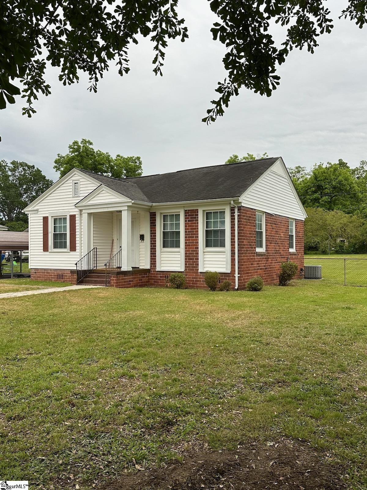 315 Sims Street, Joanna SC 29351