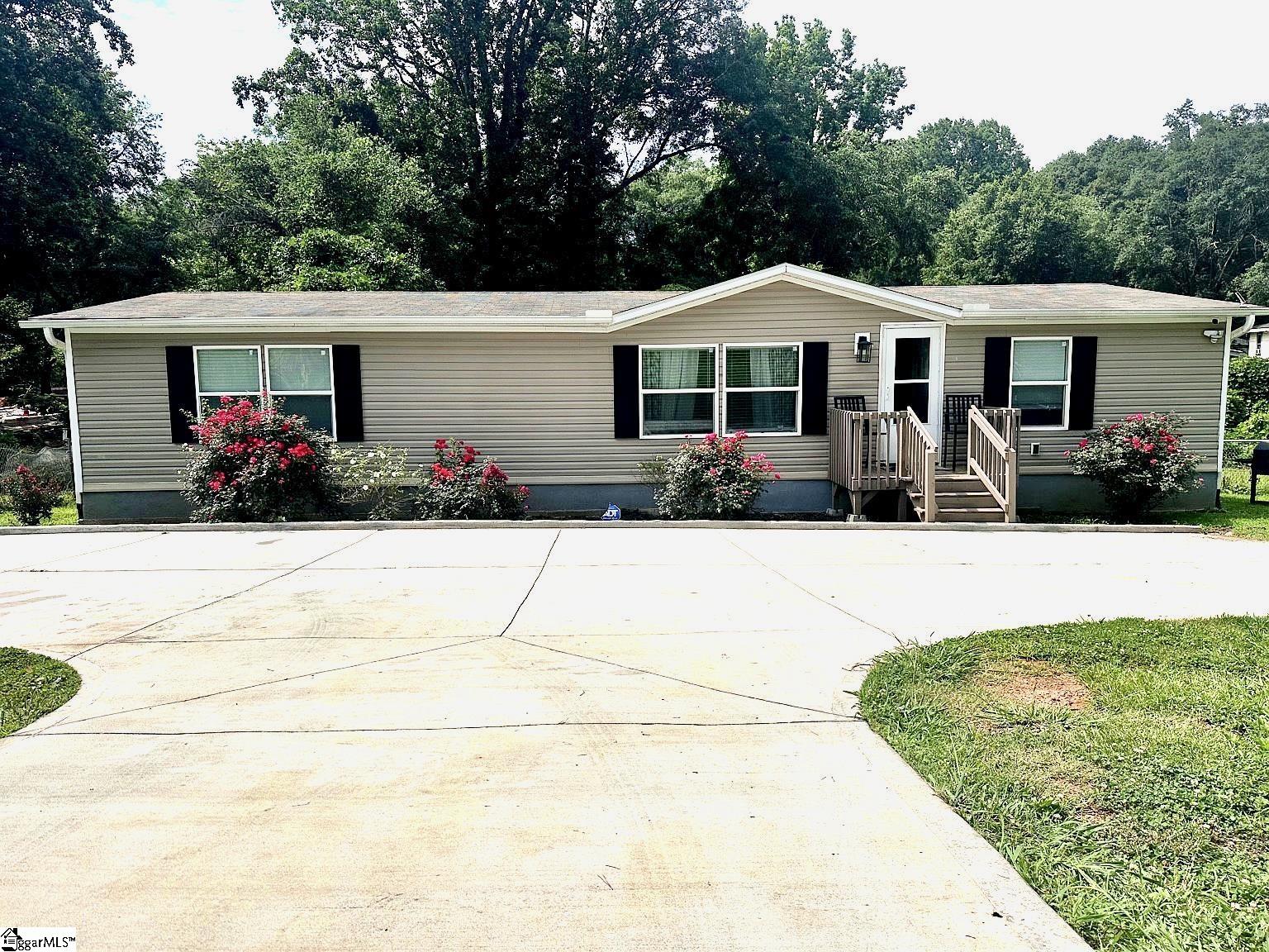 28 White Horse Rd Extension, Greenville SC 29605