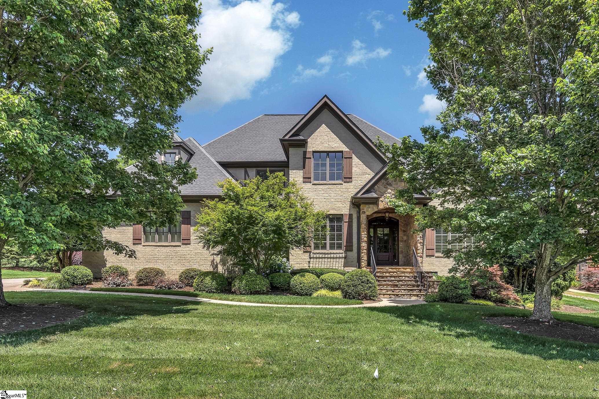 9 Fox Hunt Lane, Greer SC 29651