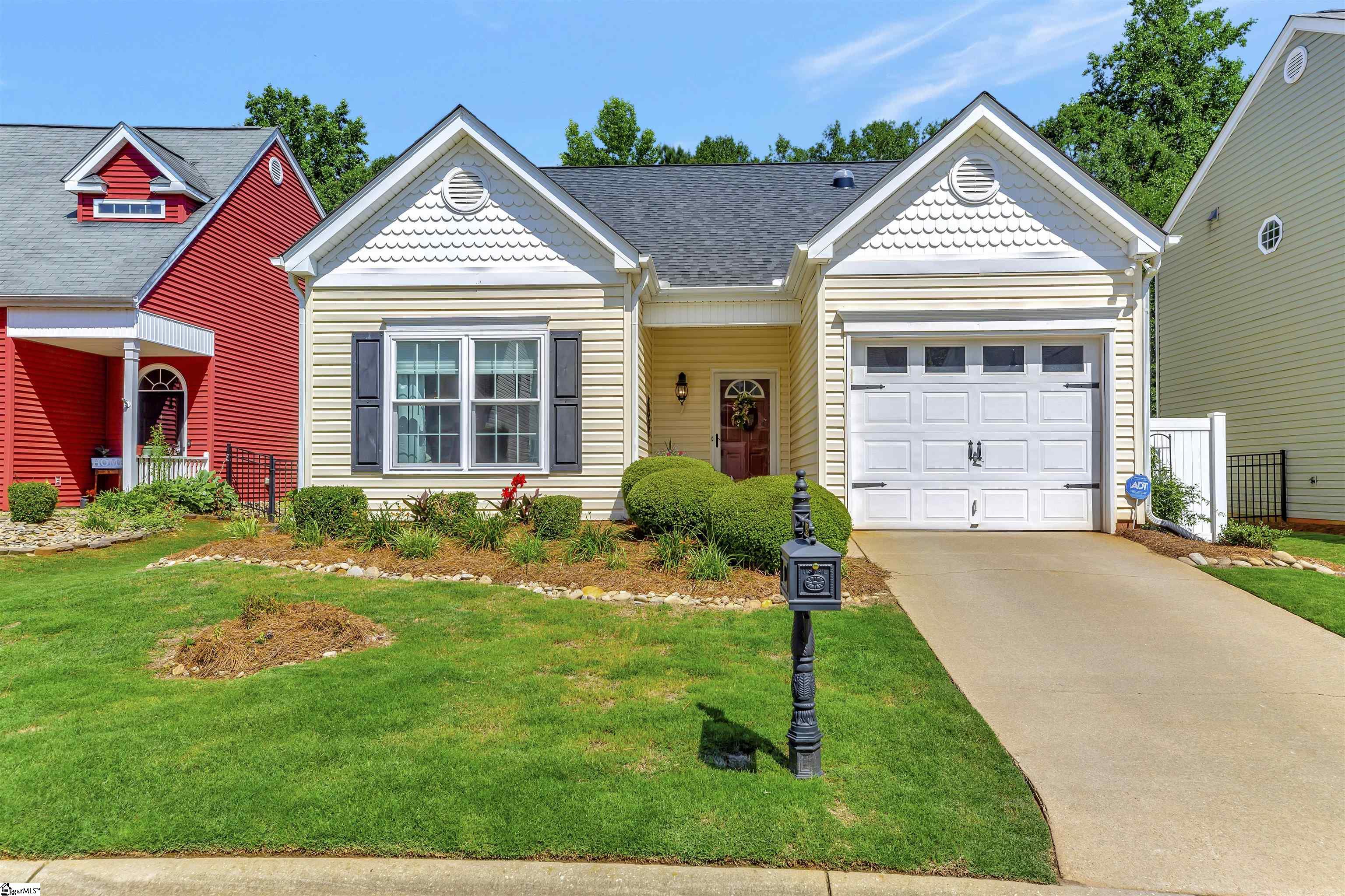 135 Pin Oak Court, Easley SC 29642
