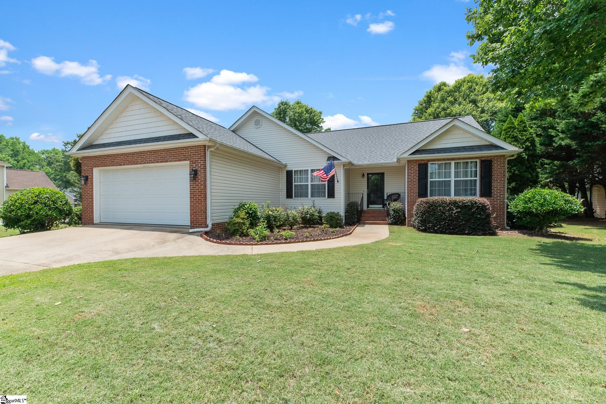 3 Heart Court, Greer SC 29651