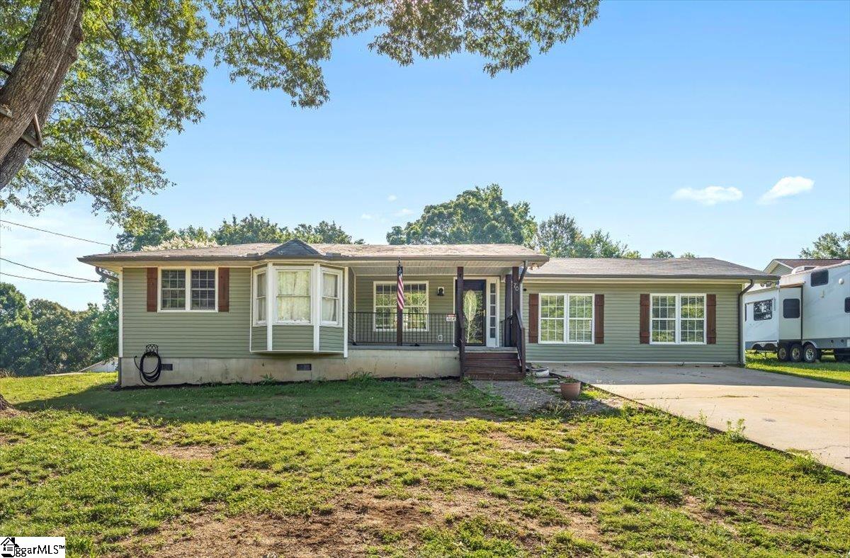 70 Randall Drive, Taylors SC 29687