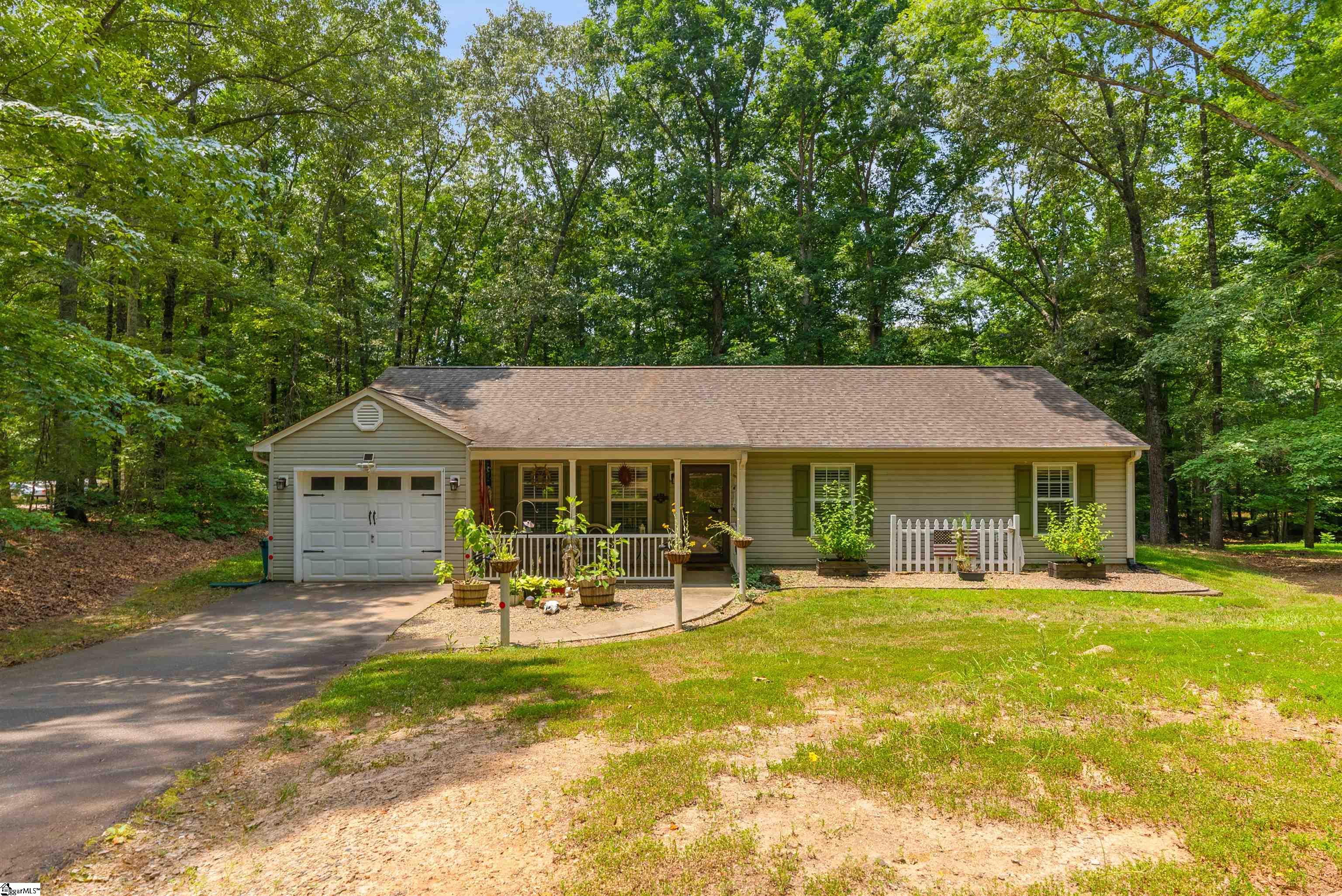 162 Wilkins Hills Lane, Campobello SC 29322