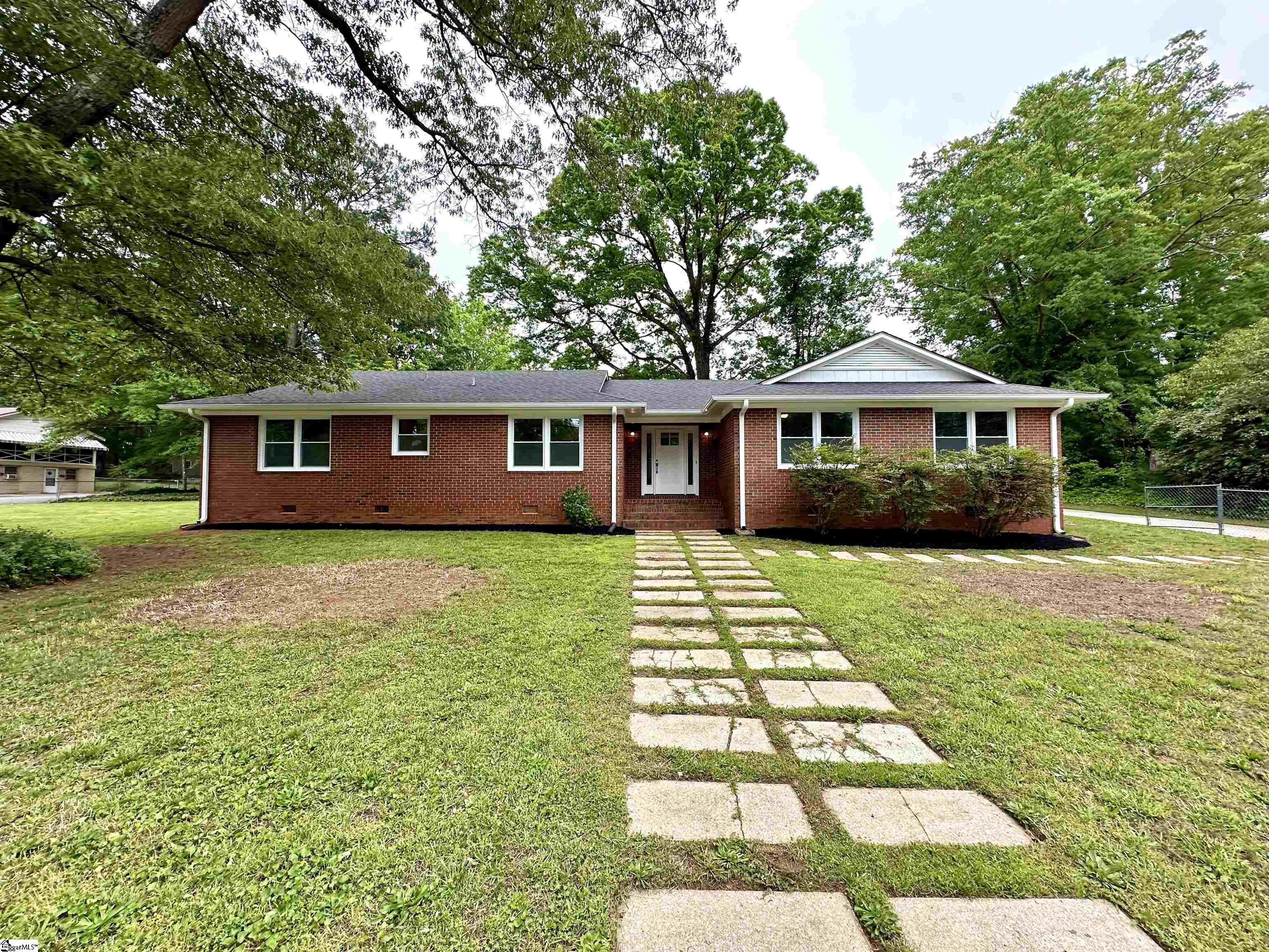 151 Collins Avenue, Spartanburg SC 29306