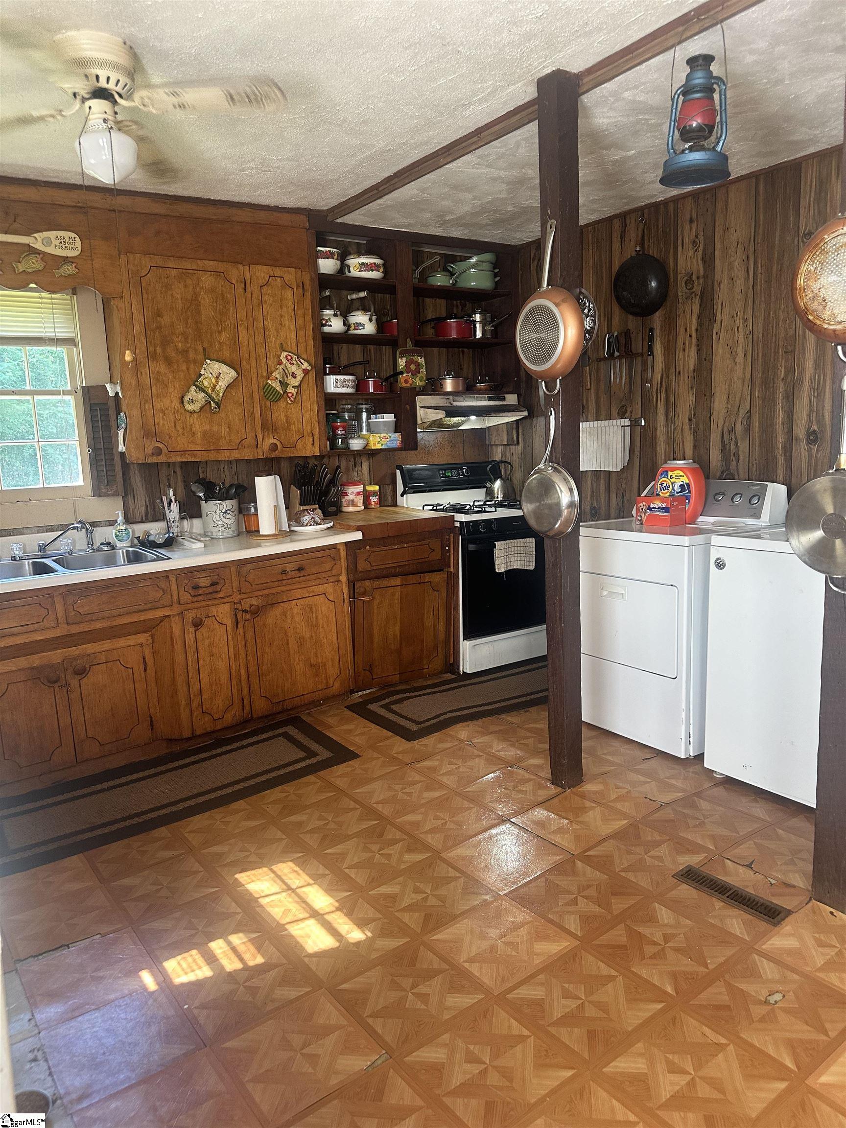 316 Pullham, Greenwood, South Carolina image 6