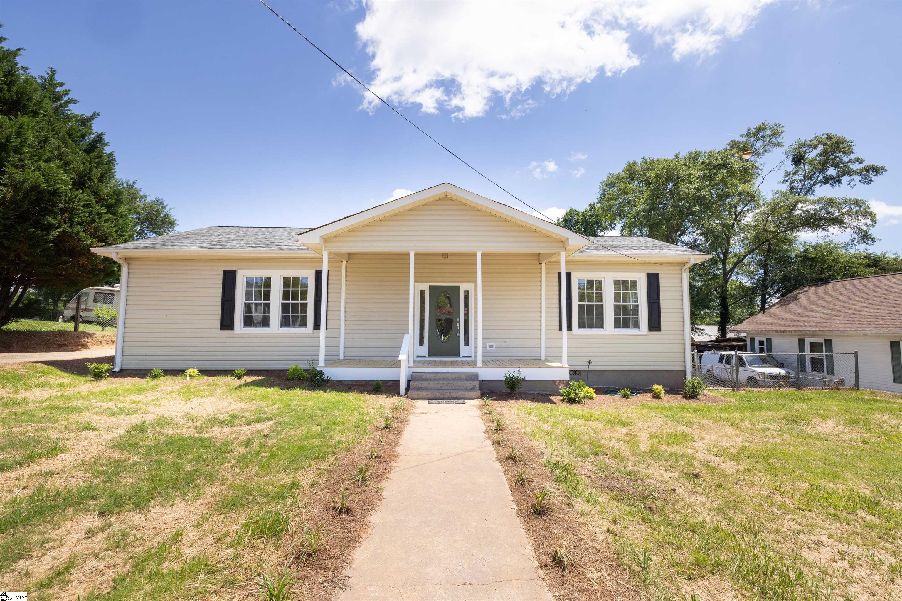 1316 E South 6th Street, Seneca SC 29678