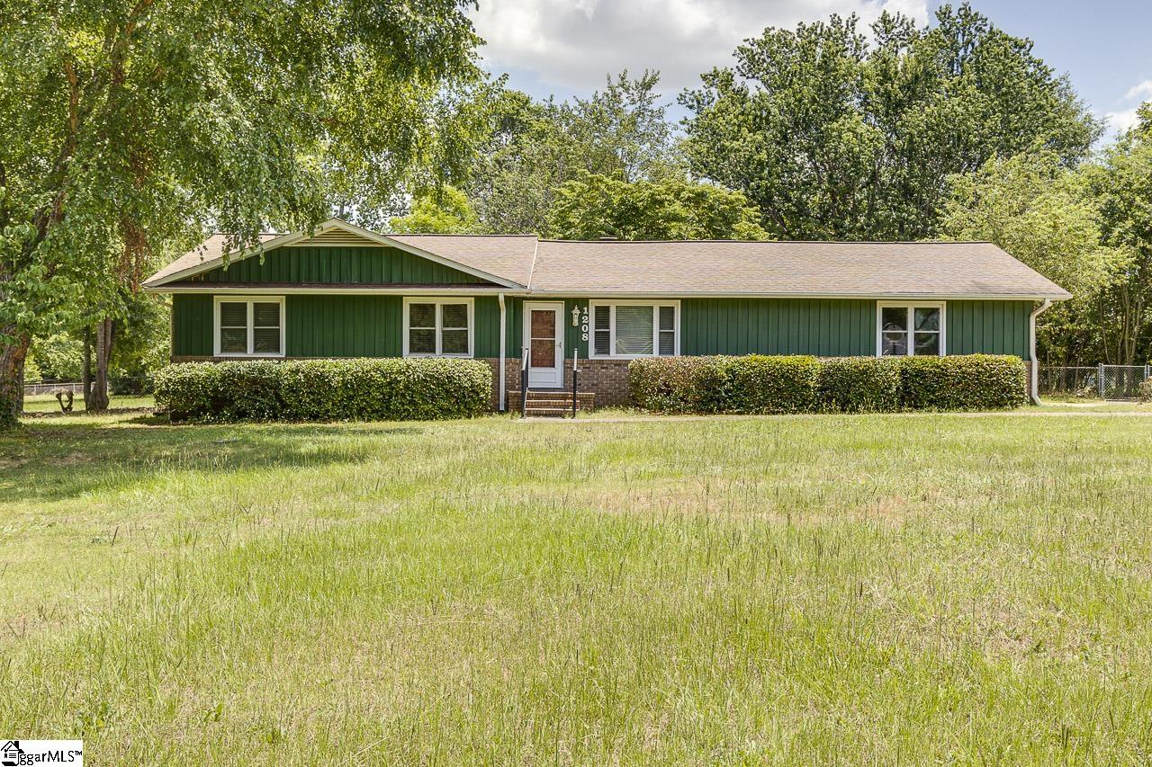 1208 Old Roberts Church Road, Anderson SC 29626