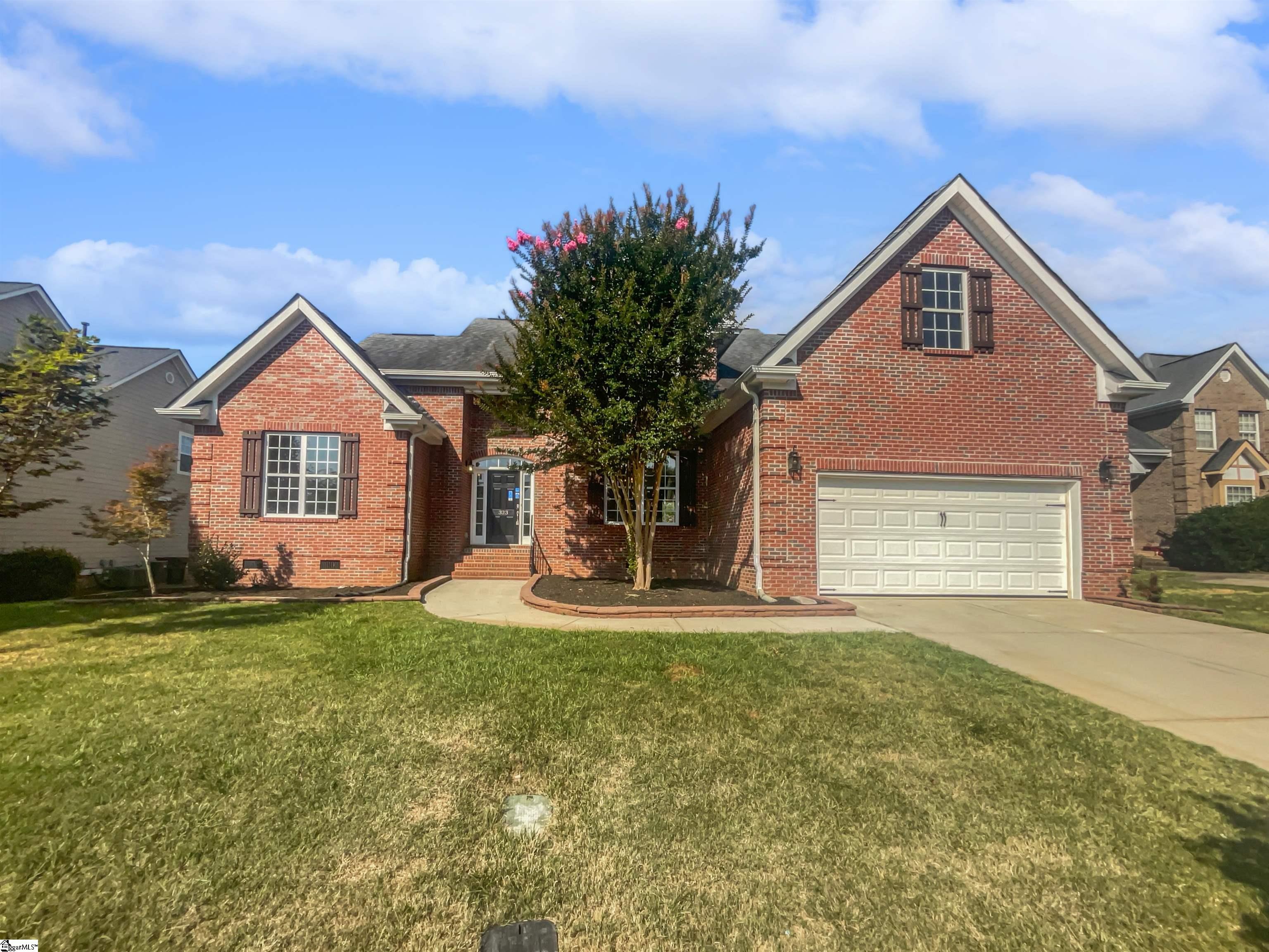 323 Park Ridge Circle, Greer SC 29651