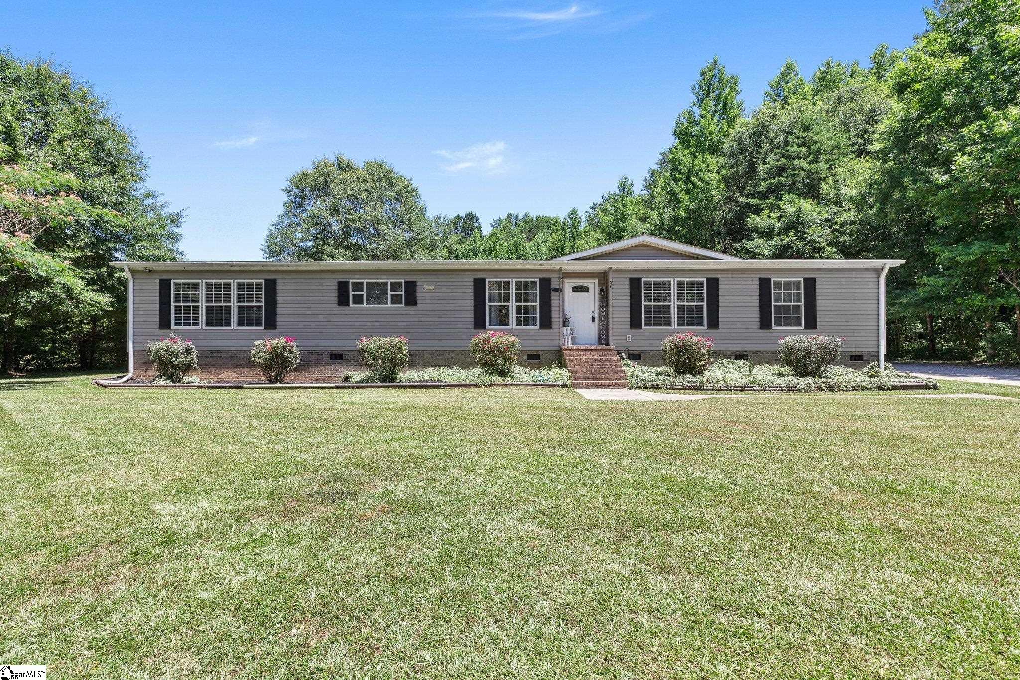 27 Collins Road, Travelers Rest SC 29690