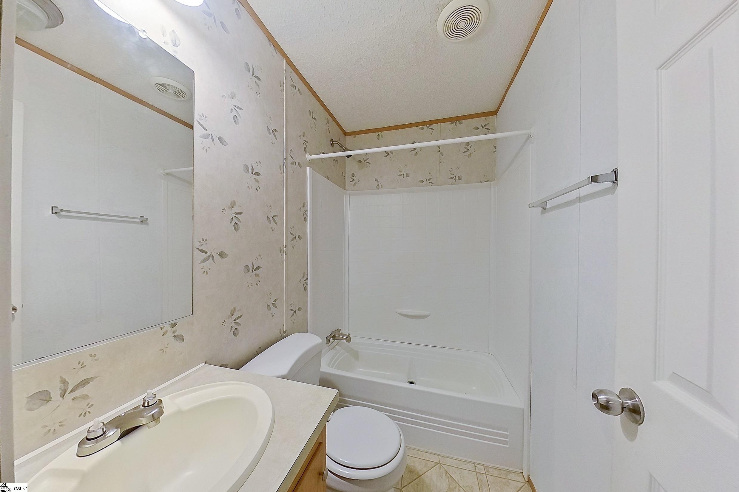 640 S J Workman, Woodruff, South Carolina image 5