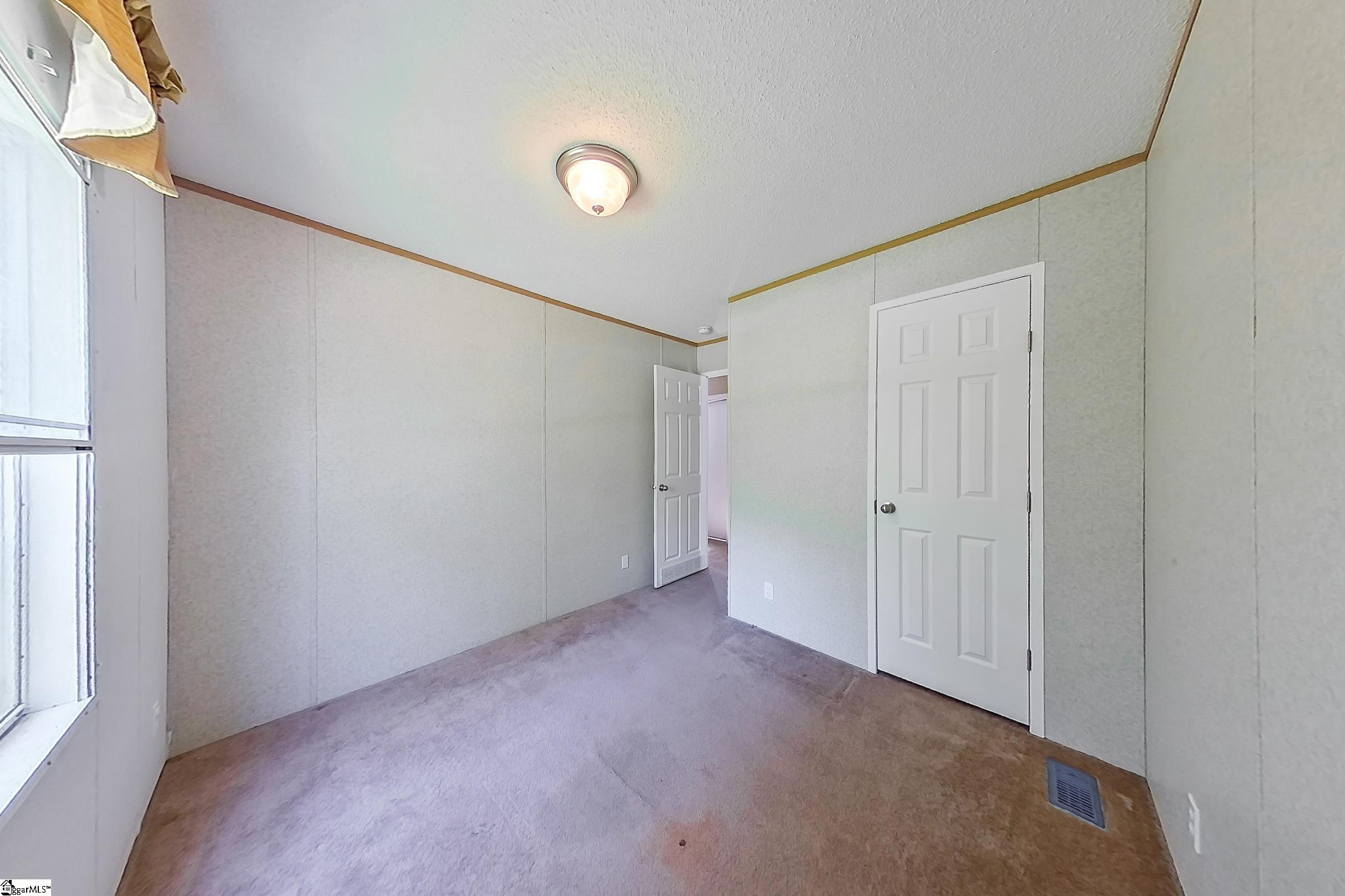 640 S J Workman, Woodruff, South Carolina image 7