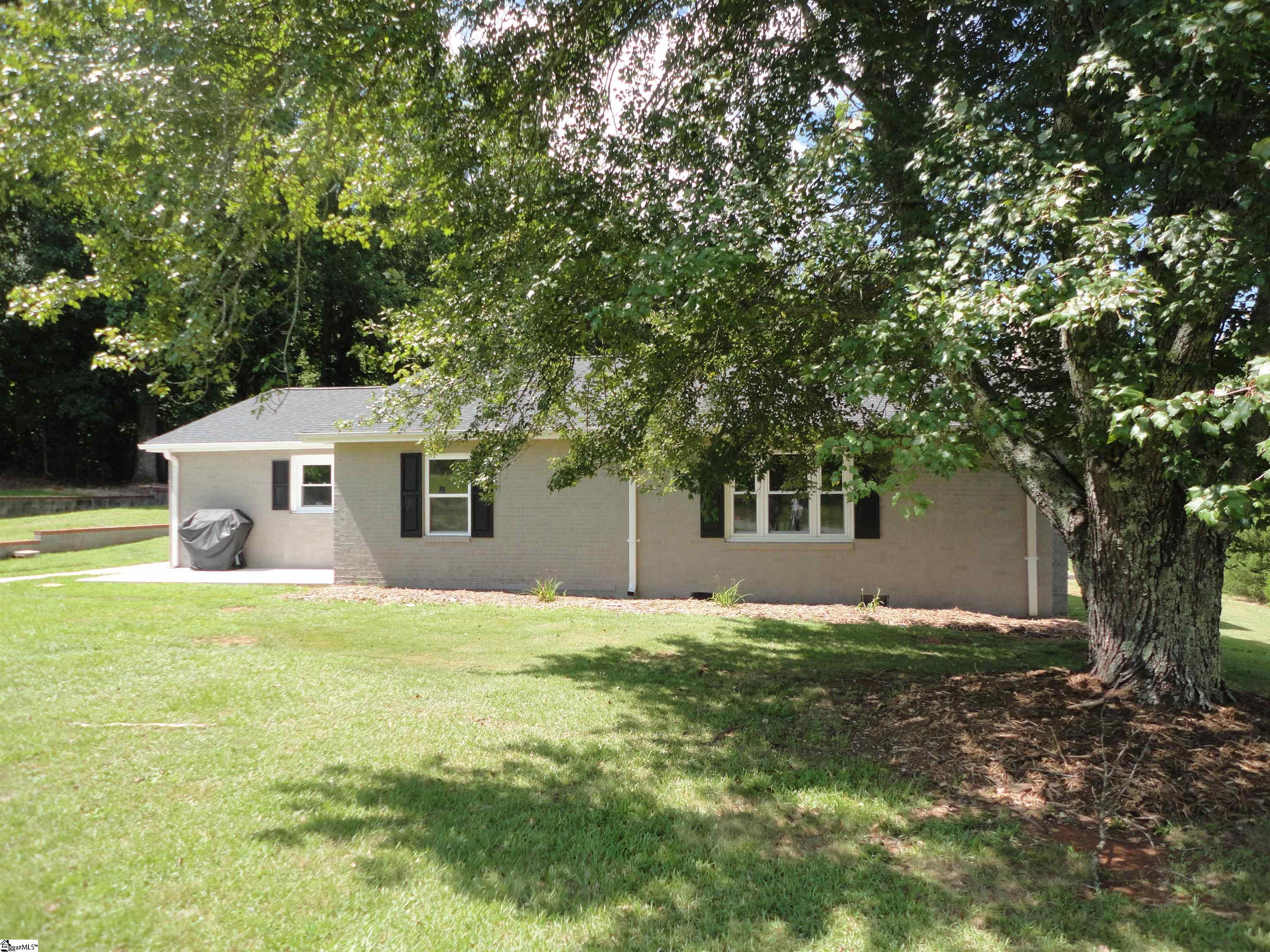 1003 Gravely Road, Pickens SC 29671