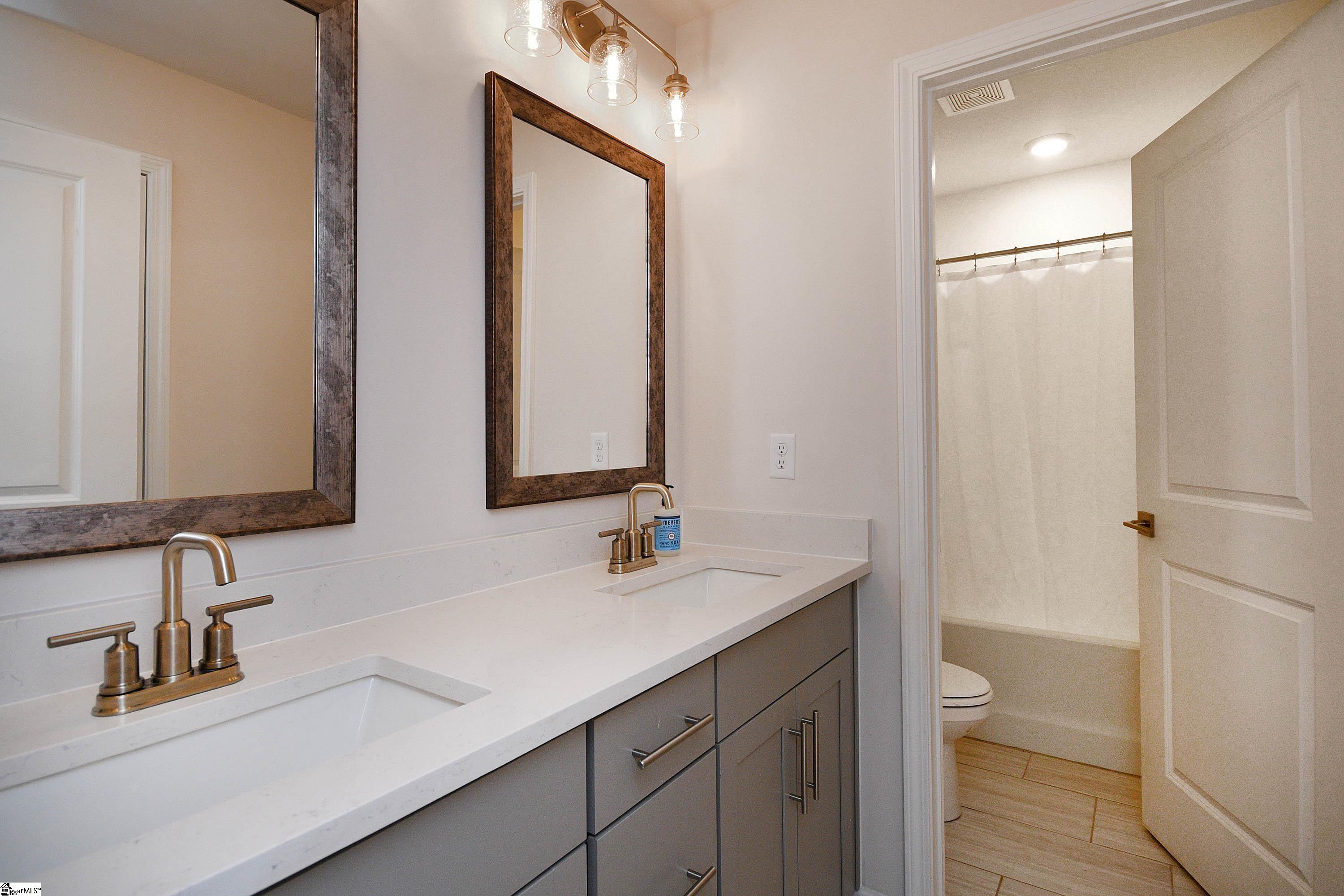 110 Jimmybean, Greenville, South Carolina image 32