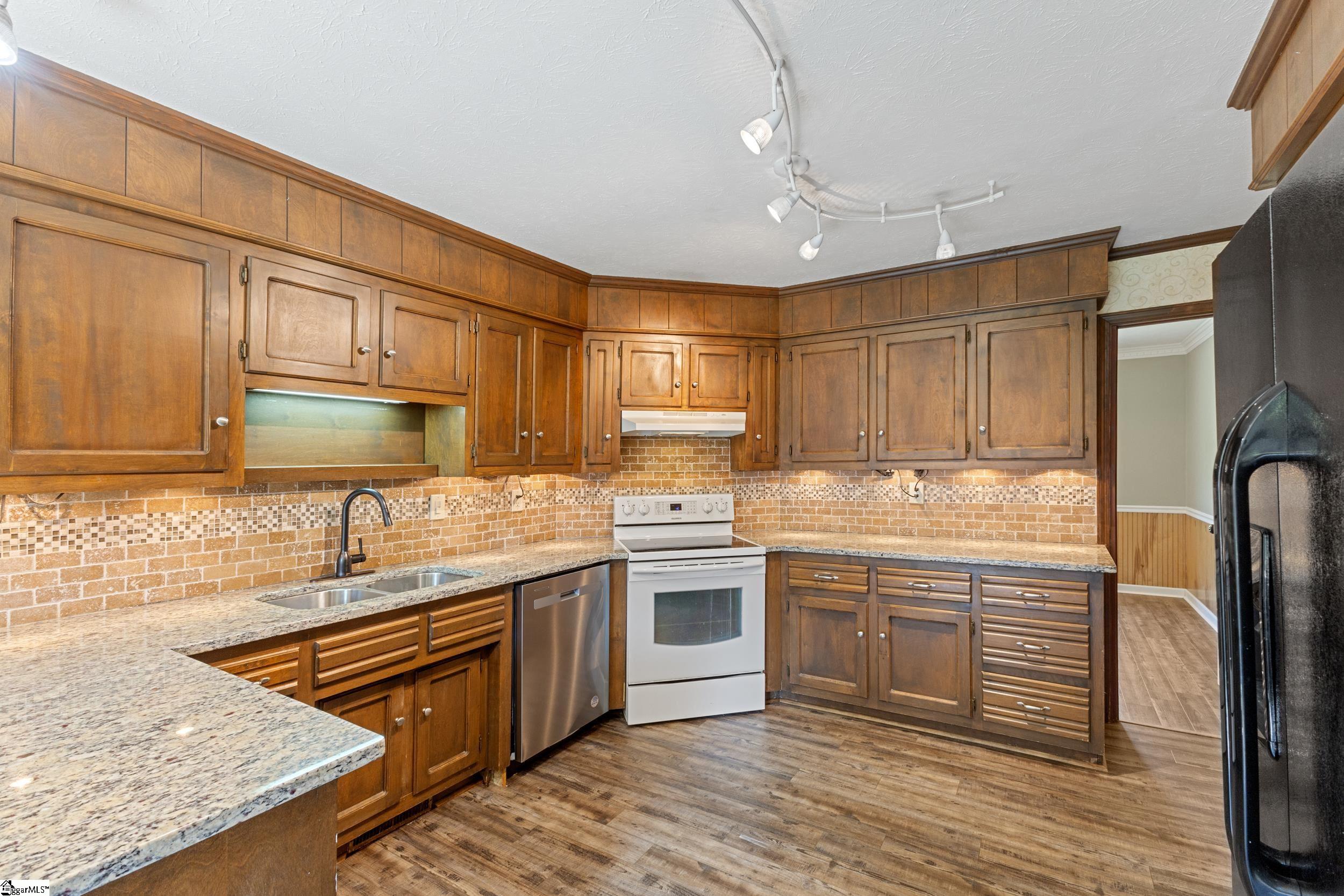 141 Charles, Piedmont, South Carolina image 18