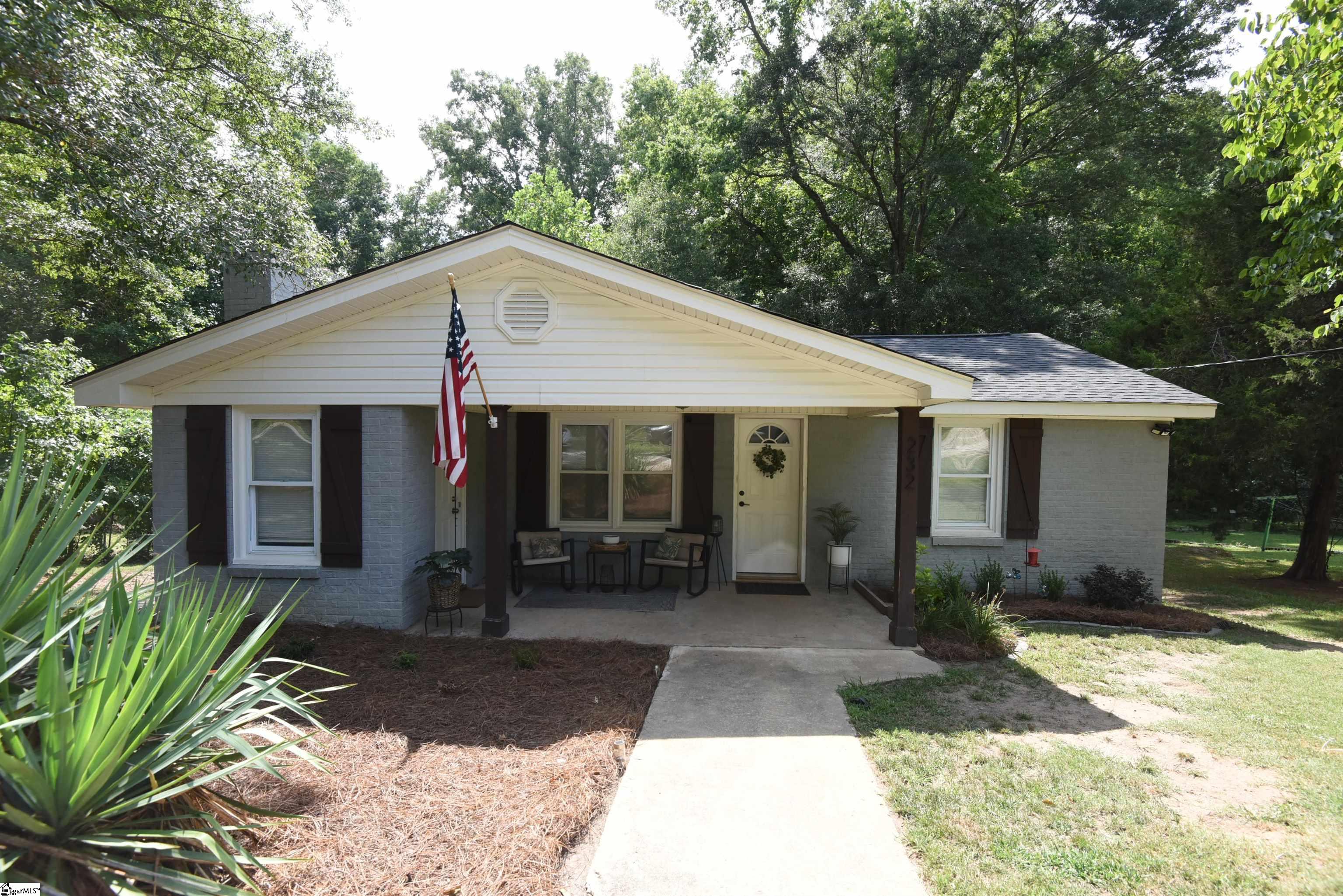 232 S Church Street, Pickens SC 29671