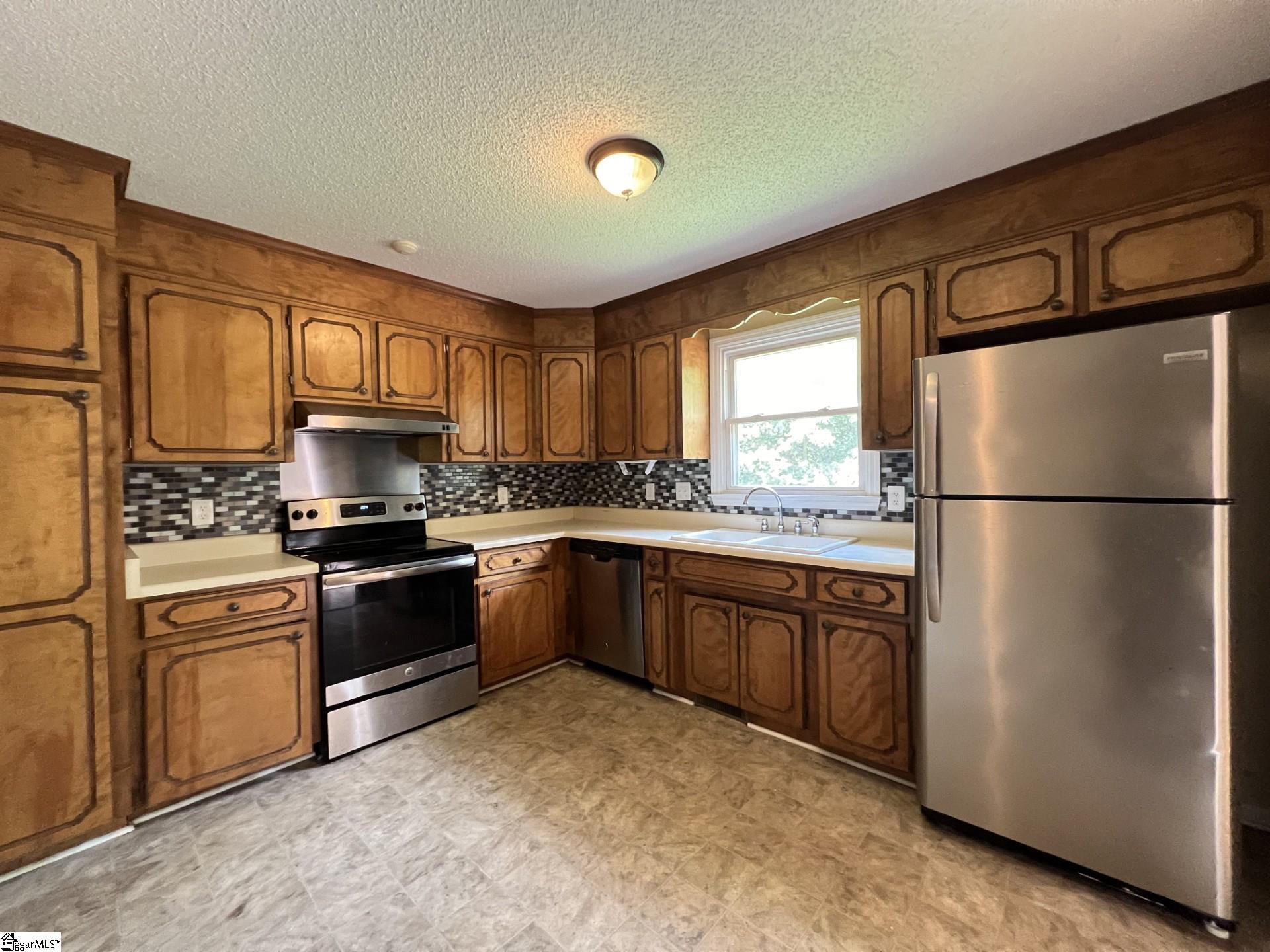 405 Cresthaven, Boiling Springs, South Carolina image 5