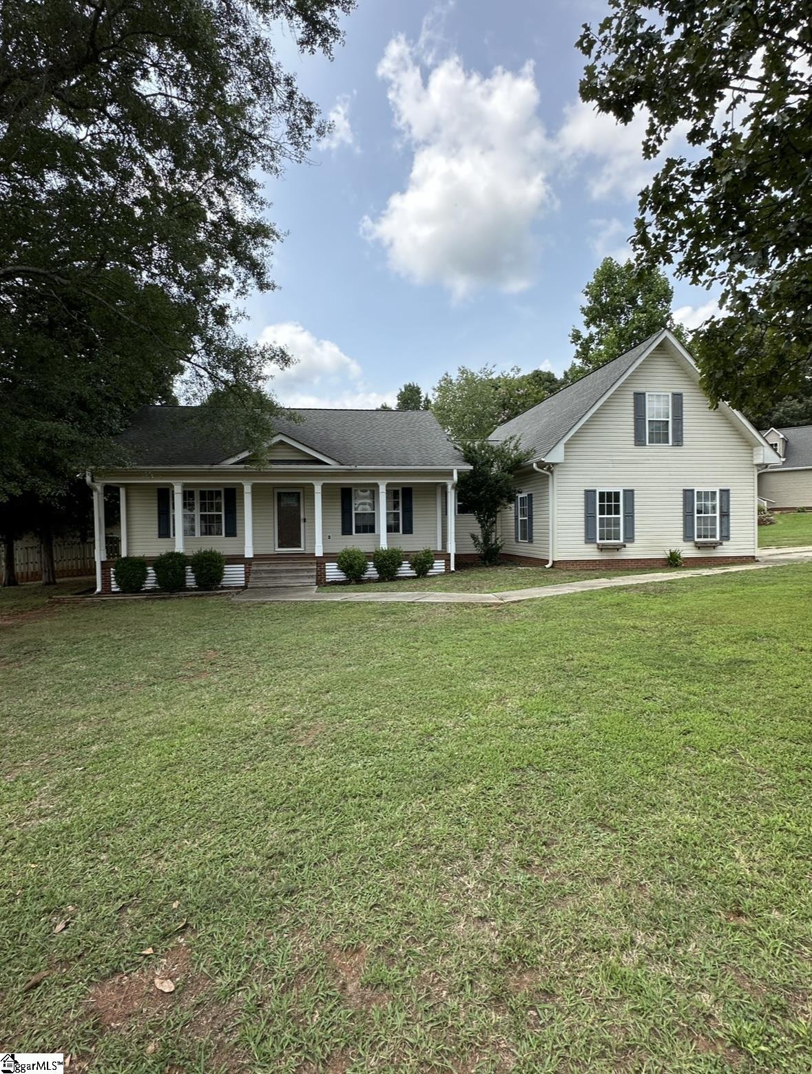 206 Forked Oak Way, Fountain Inn SC 29644