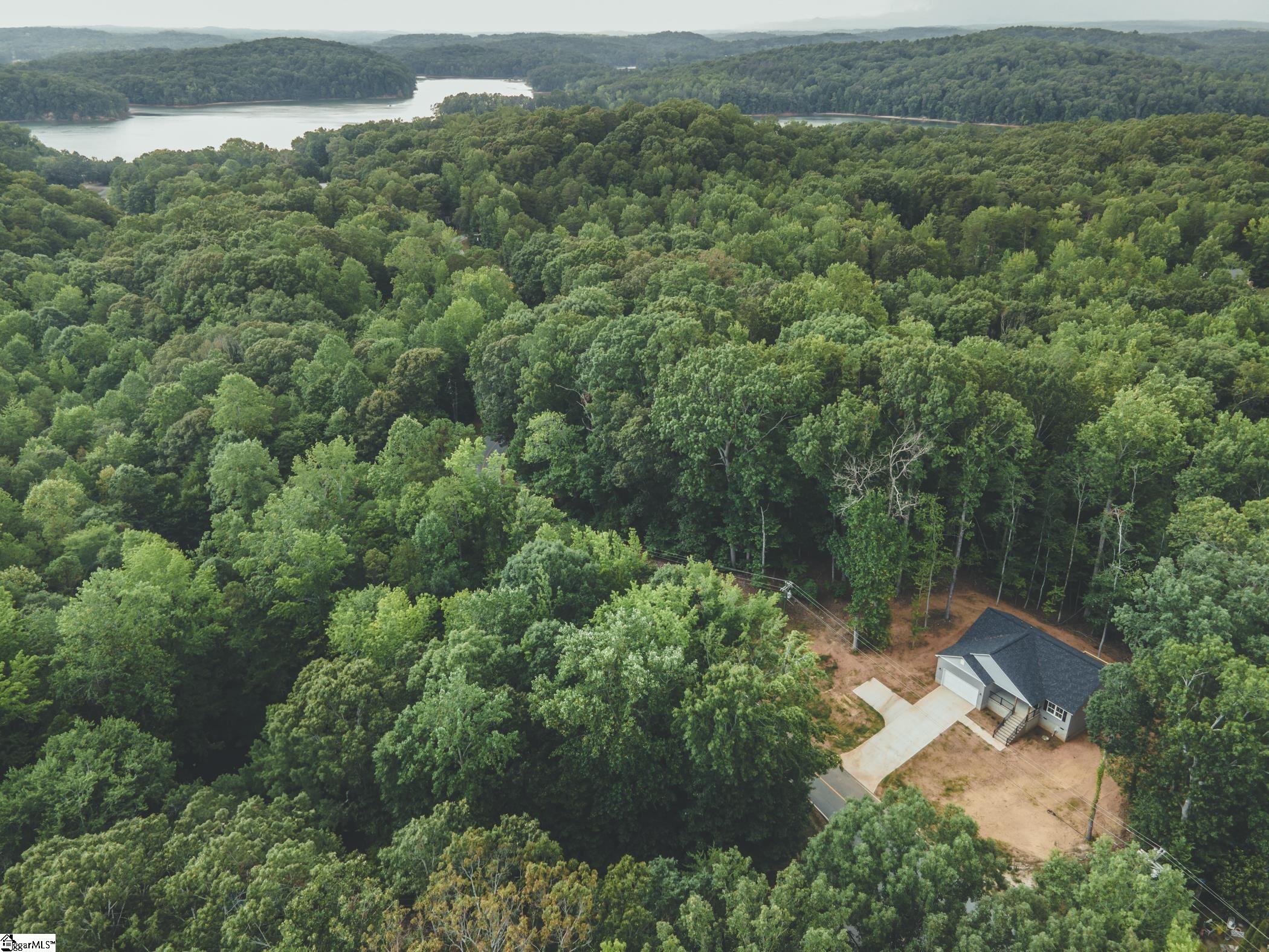 902 Chickasaw Drive, Westminster SC 29693-0000