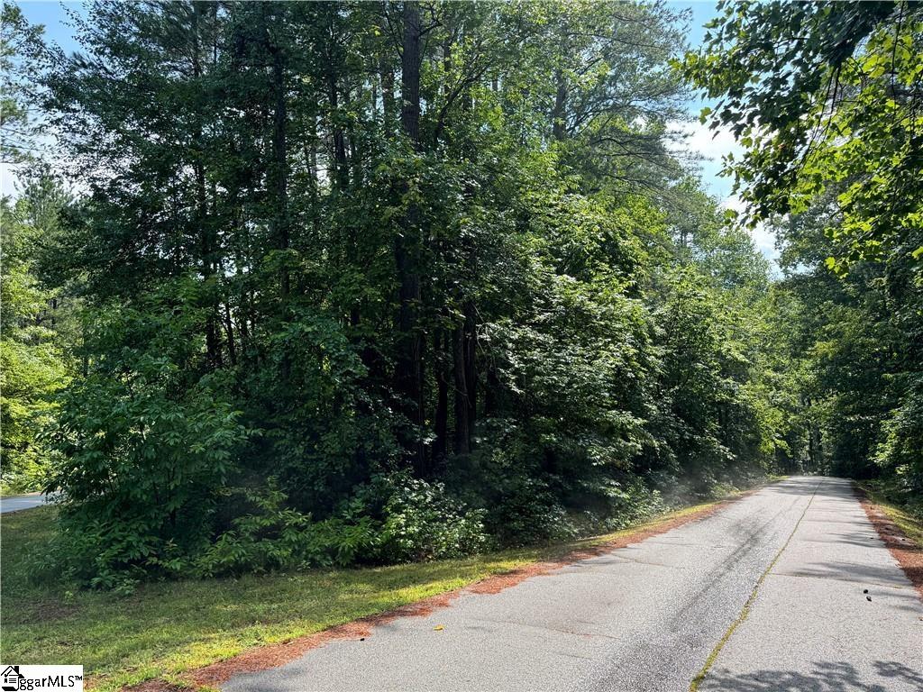 48 E Sheffield Drive, Westminster SC 29693