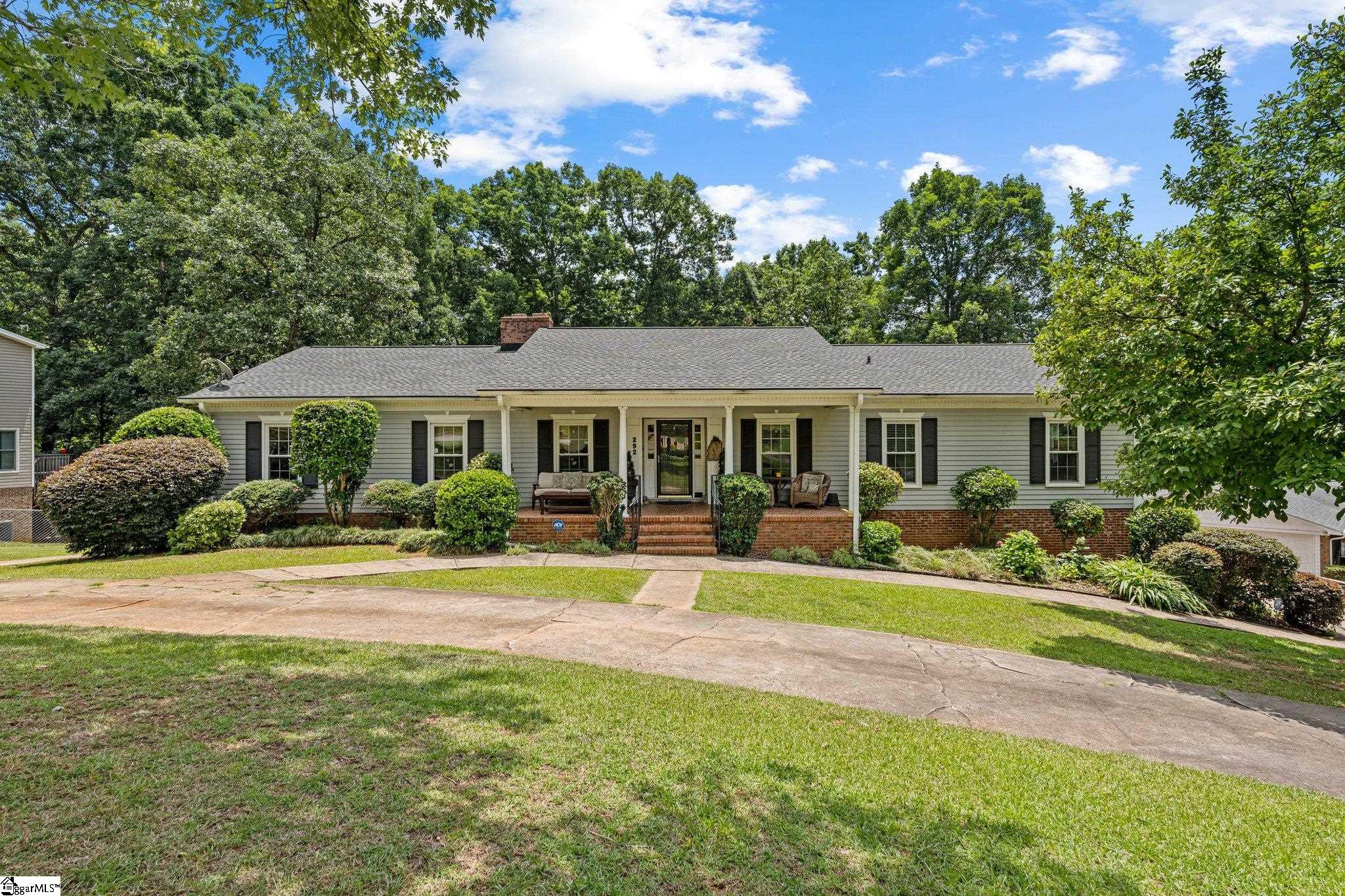 292 Heathwood Drive, Spartanburg SC 29307