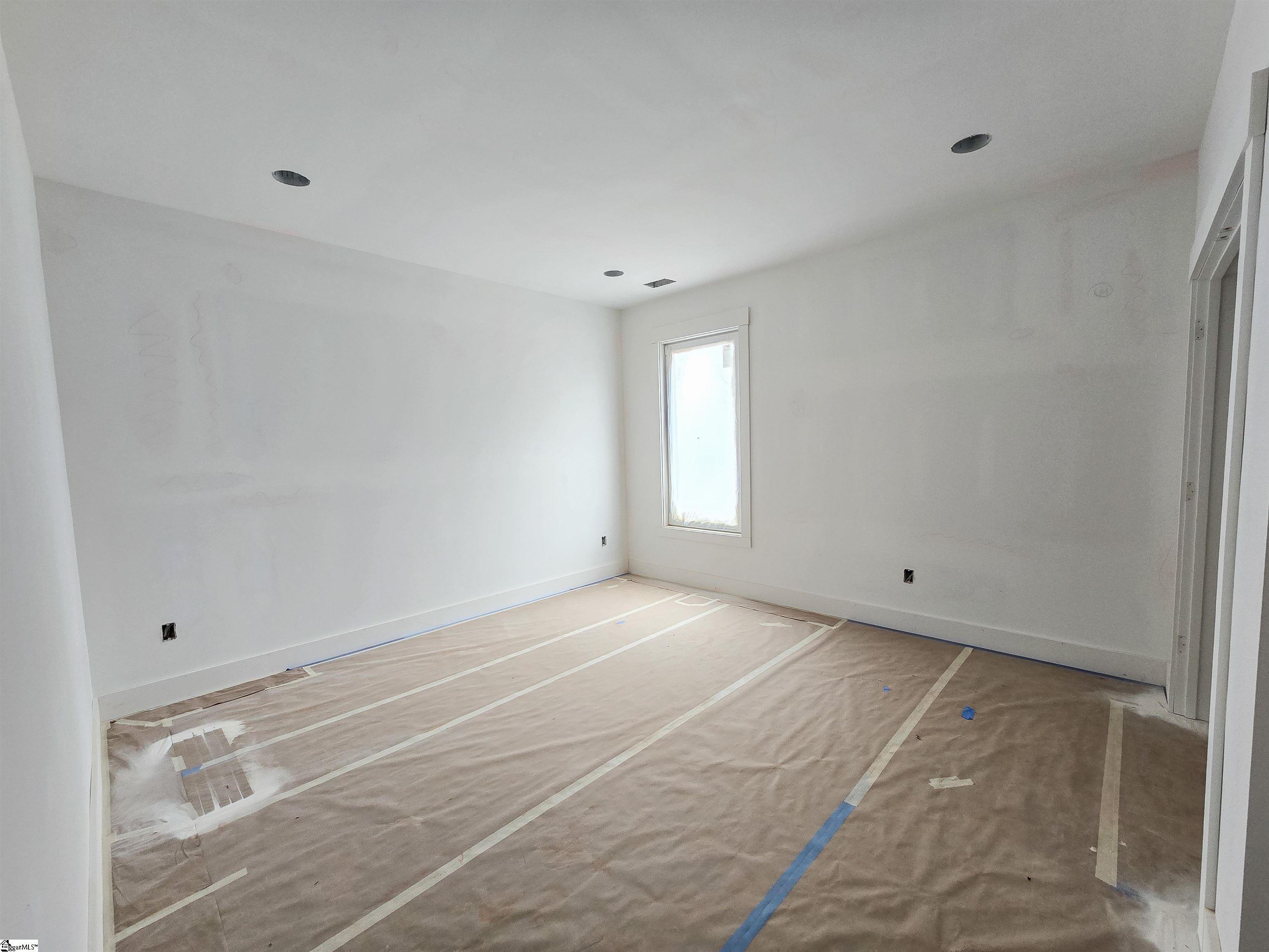 734 New South Court Wellford, SC 29385