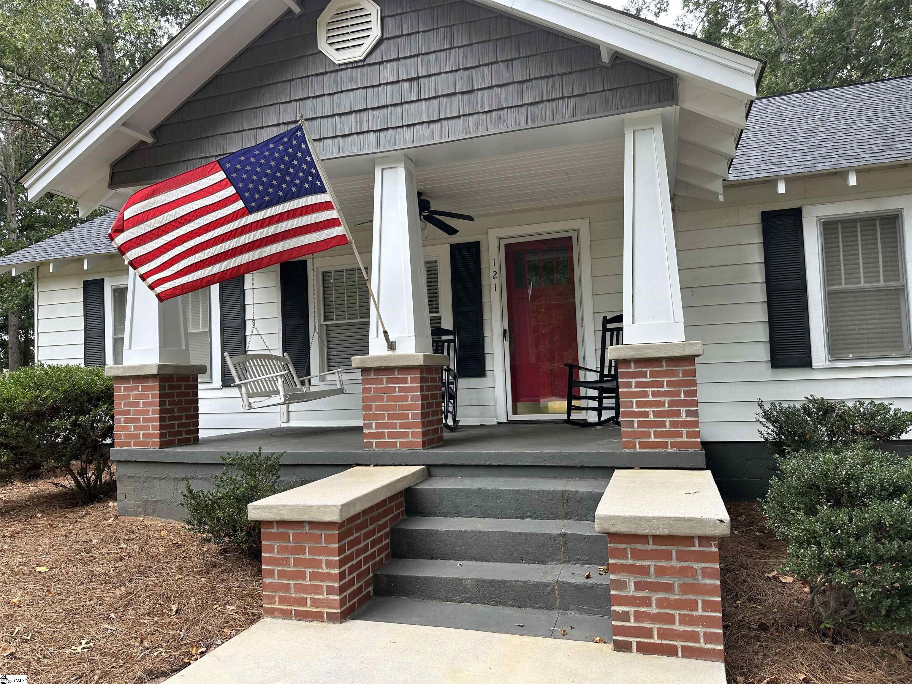 121 Oaklawn Road Pelzer, SC 29669-9327