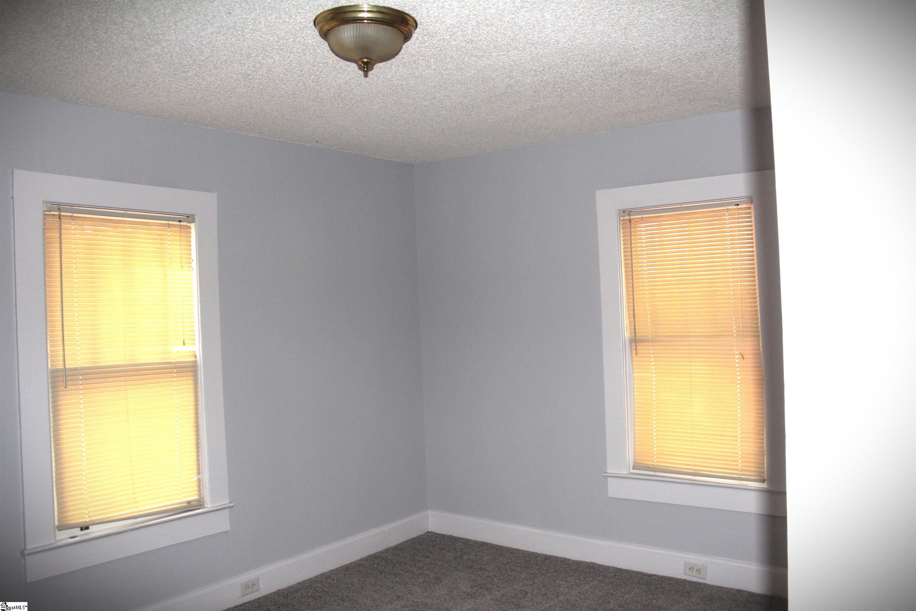 121 Oaklawn Road Pelzer, SC 29669-9327