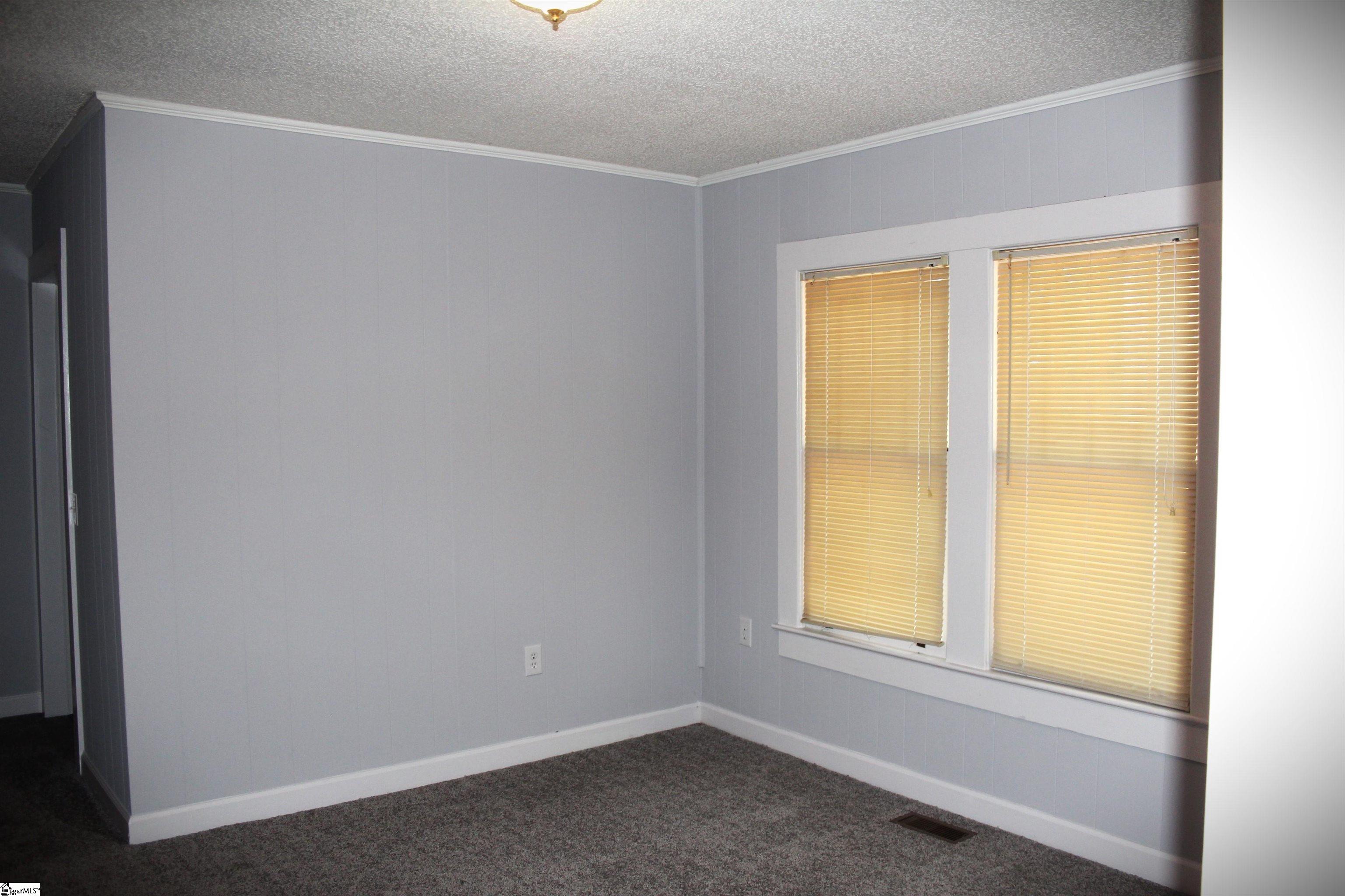 121 Oaklawn Road Pelzer, SC 29669-9327