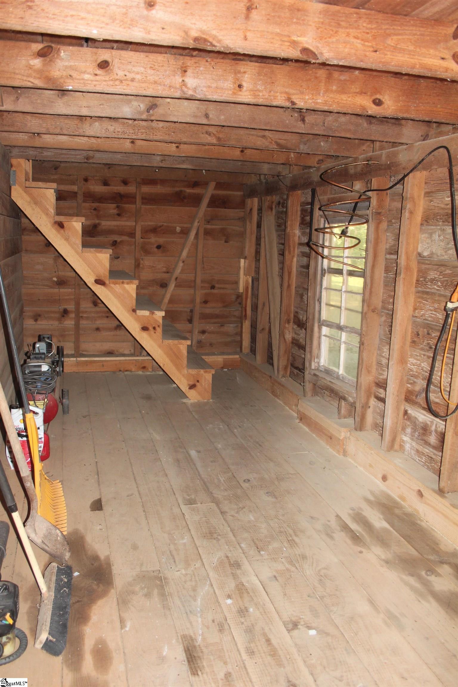 121 Oaklawn Road Pelzer, SC 29669-9327