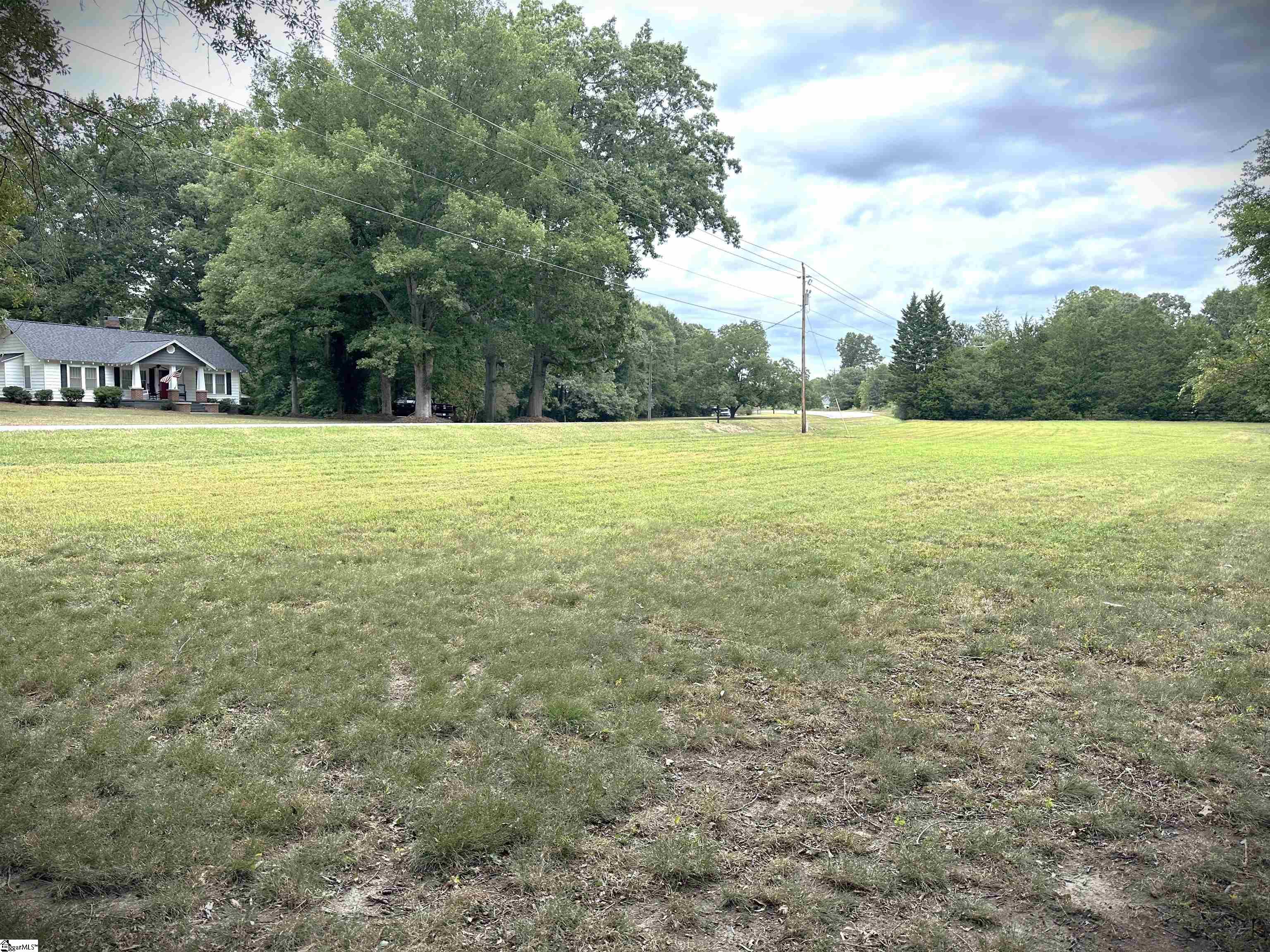 121 Oaklawn Road Pelzer, SC 29669-9327
