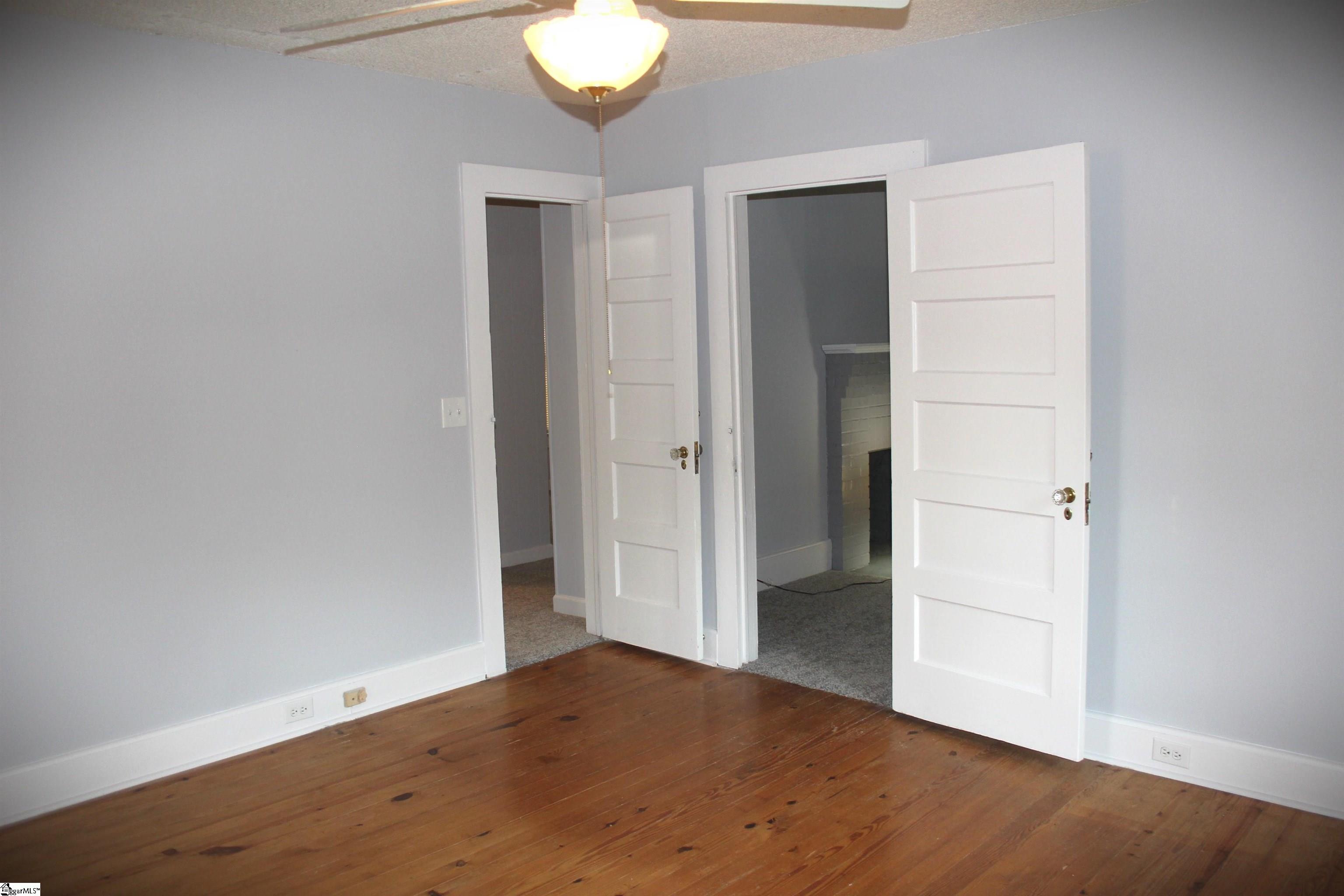 121 Oaklawn Road Pelzer, SC 29669-9327