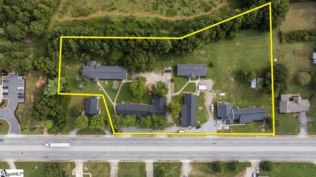 4206 Moore Duncan Highway Moore, SC 29369-9774