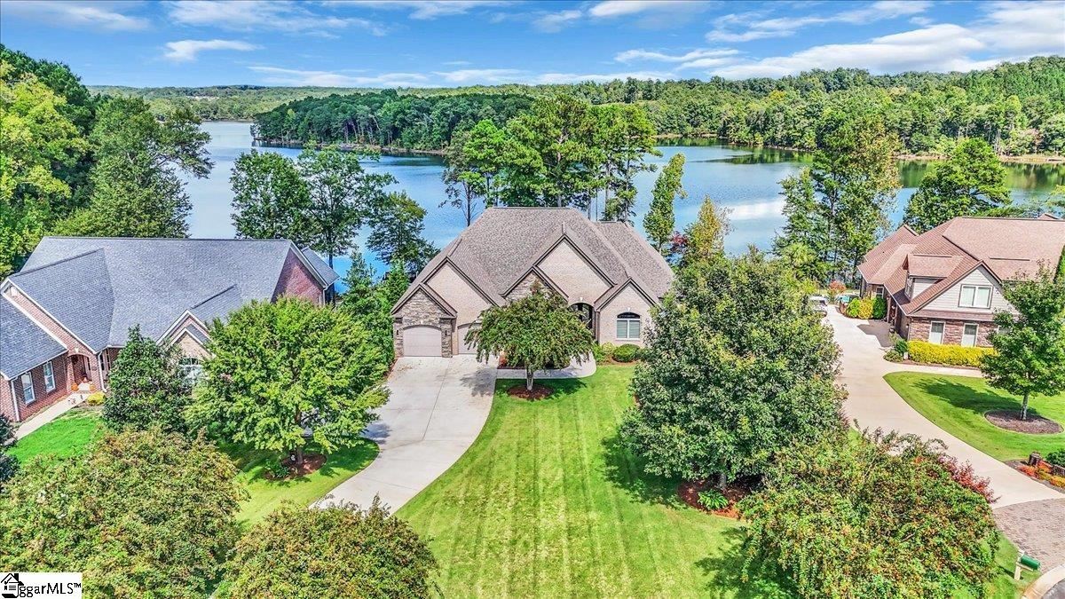135 Neal Pointe Drive Chesnee, SC 29323