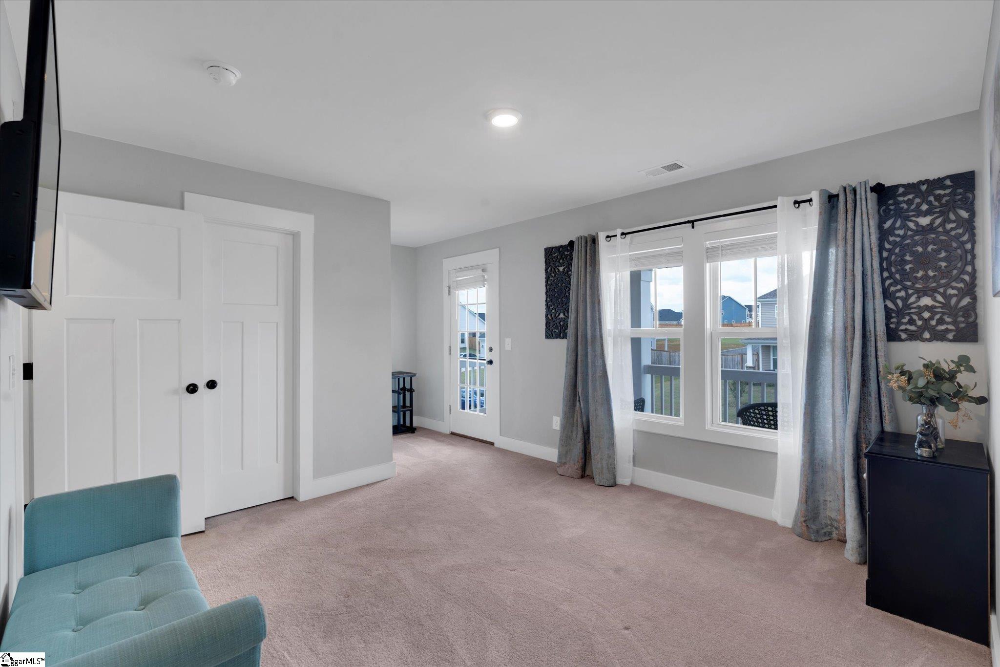 701 Oak Hill Lane