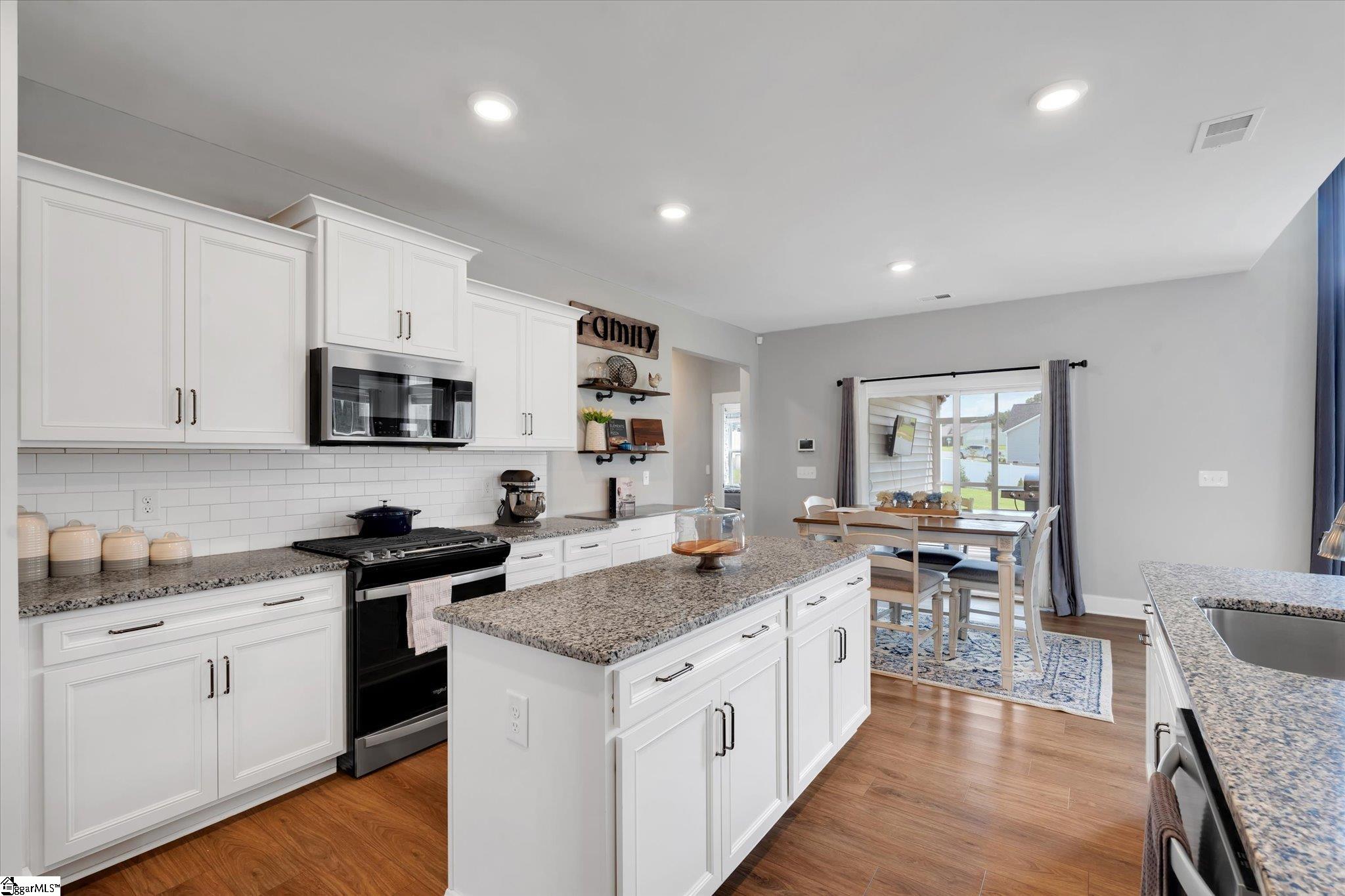 701 Oak Hill Lane