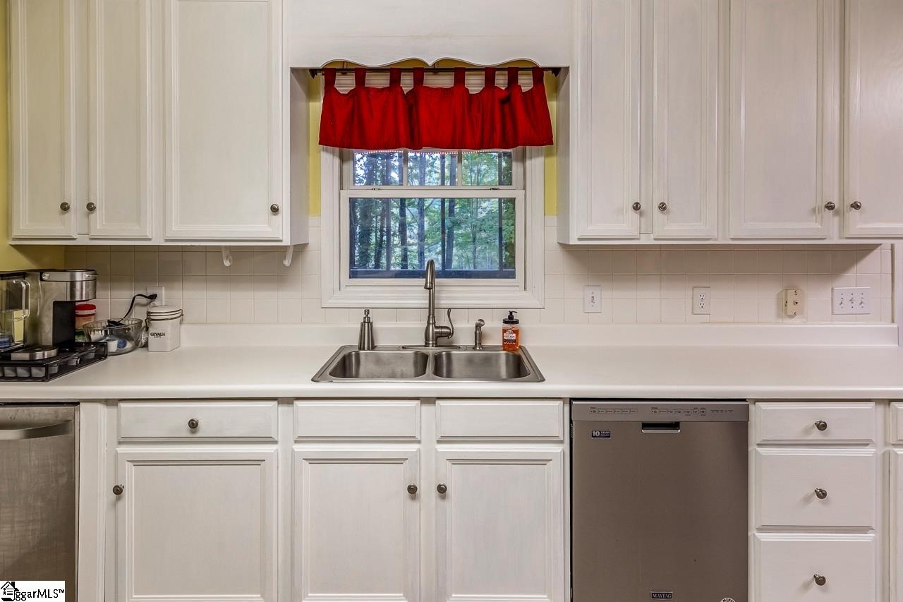 285 Joann, Fair Play, South Carolina image 11
