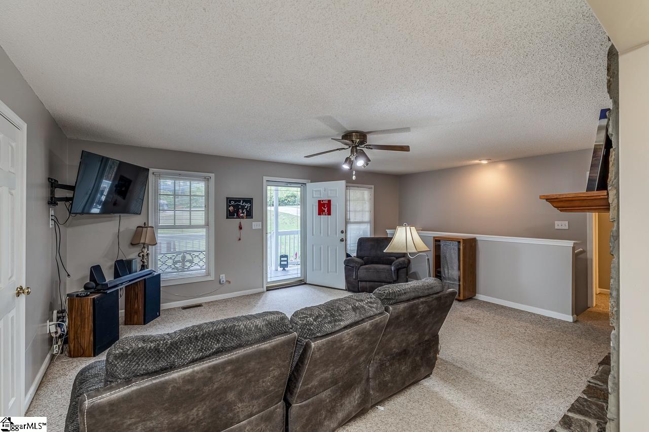 285 Joann, Fair Play, South Carolina image 7