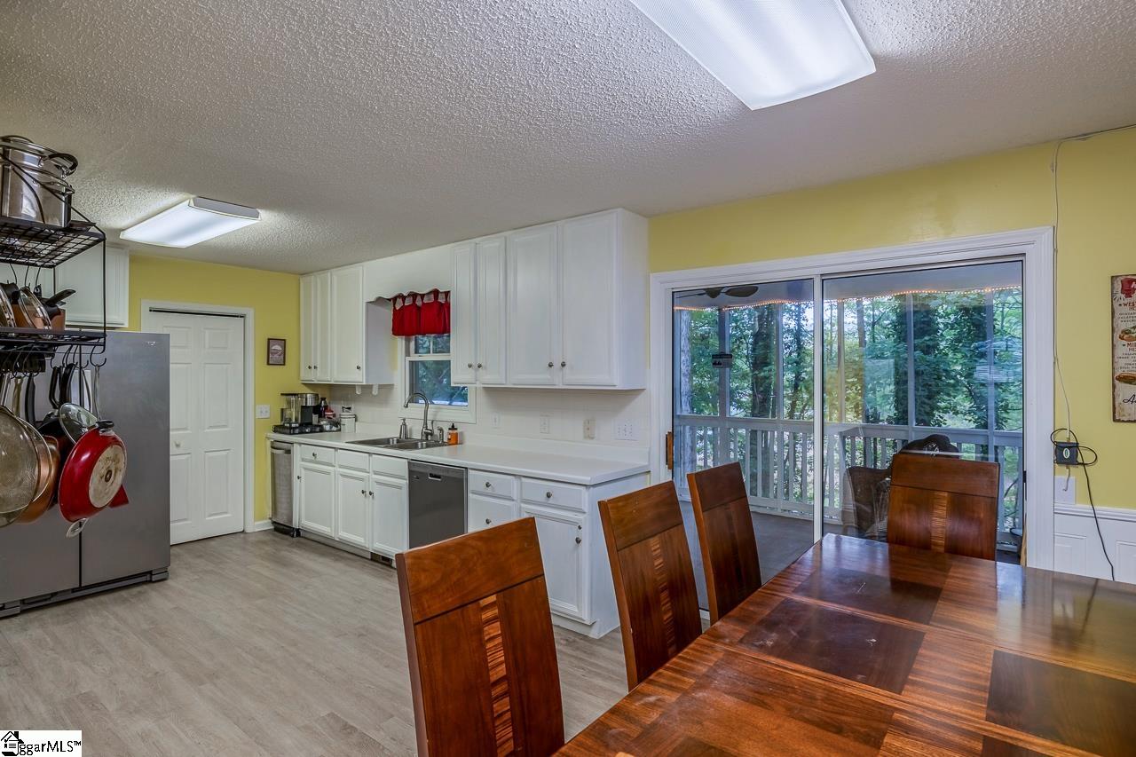 285 Joann, Fair Play, South Carolina image 9