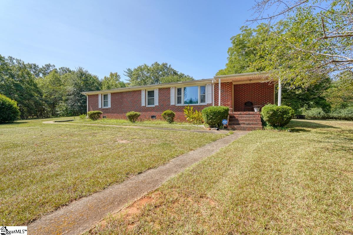 120 Cobb, Pelzer, South Carolina image 2